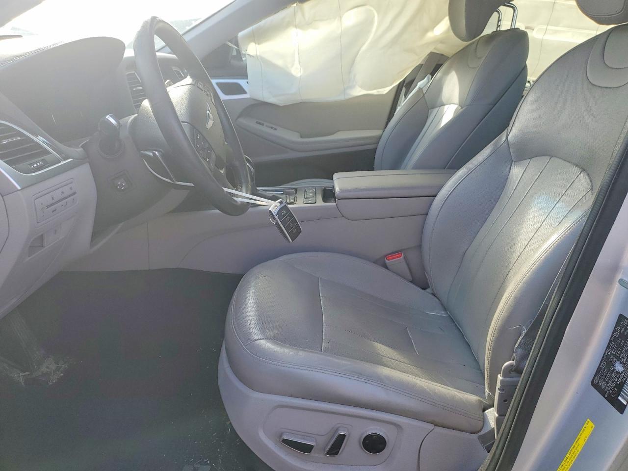 2017 Genesis G80 3.8 - Фото 7