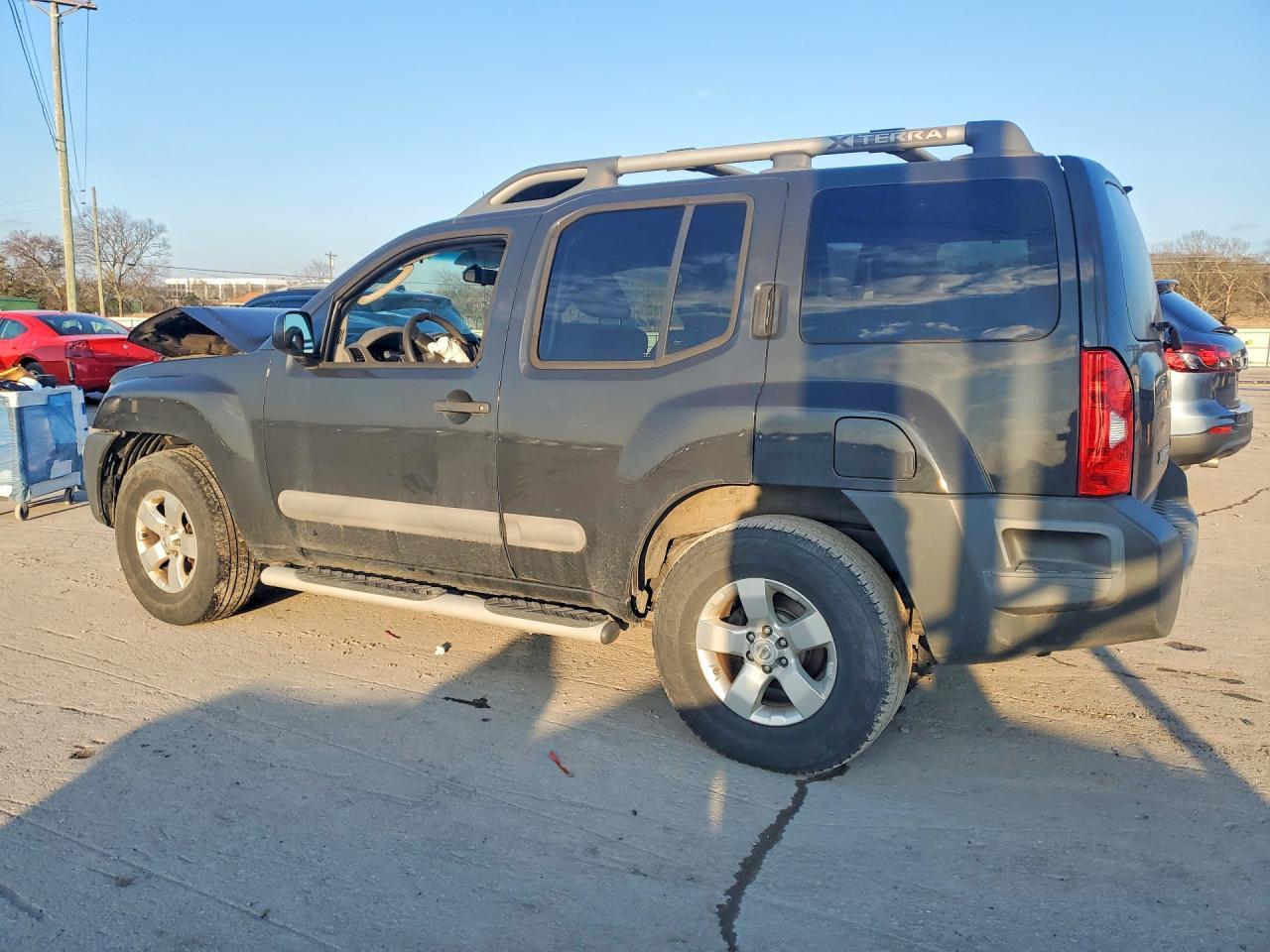 2011 Nissan Xterra X - Фото 2