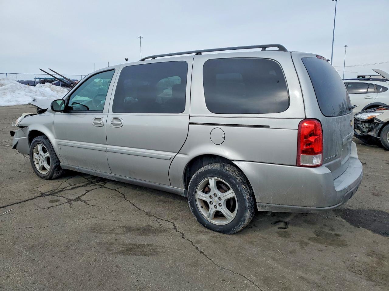 2006 Chevrolet Uplander Lt - Image 2