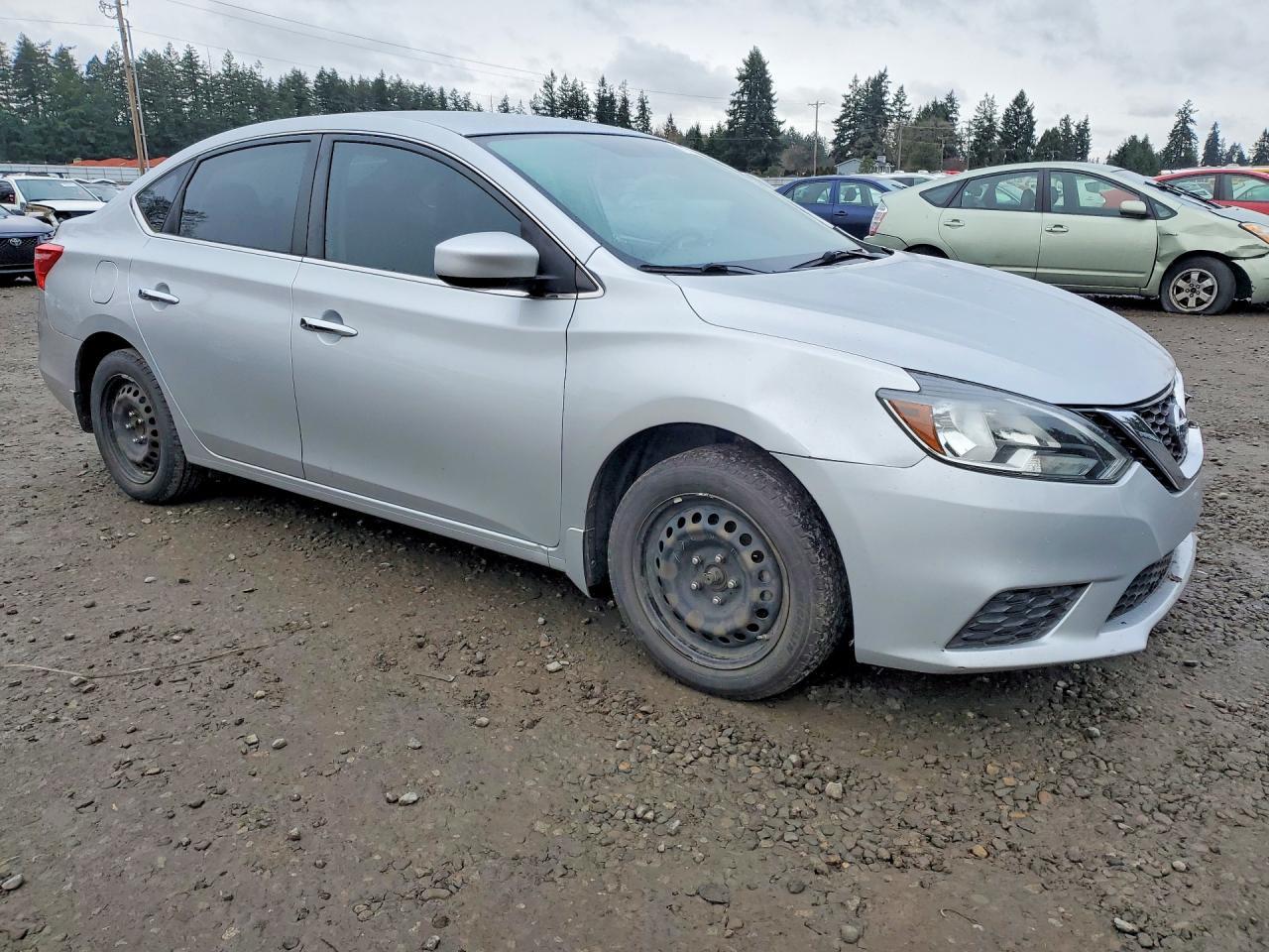 2016 Nissan Sentra S - Фото 4