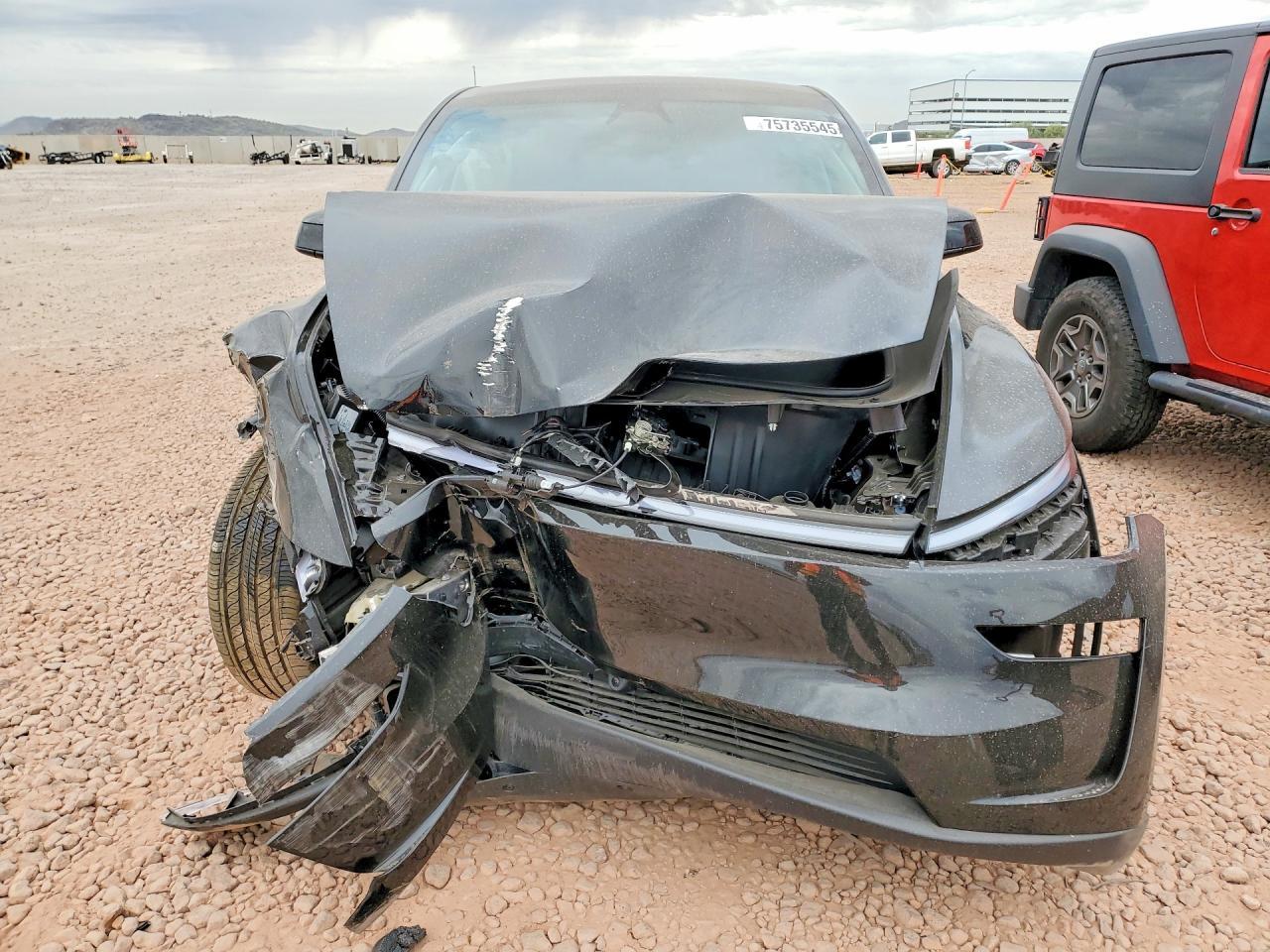 2026 Tesla Model Y - Image 5