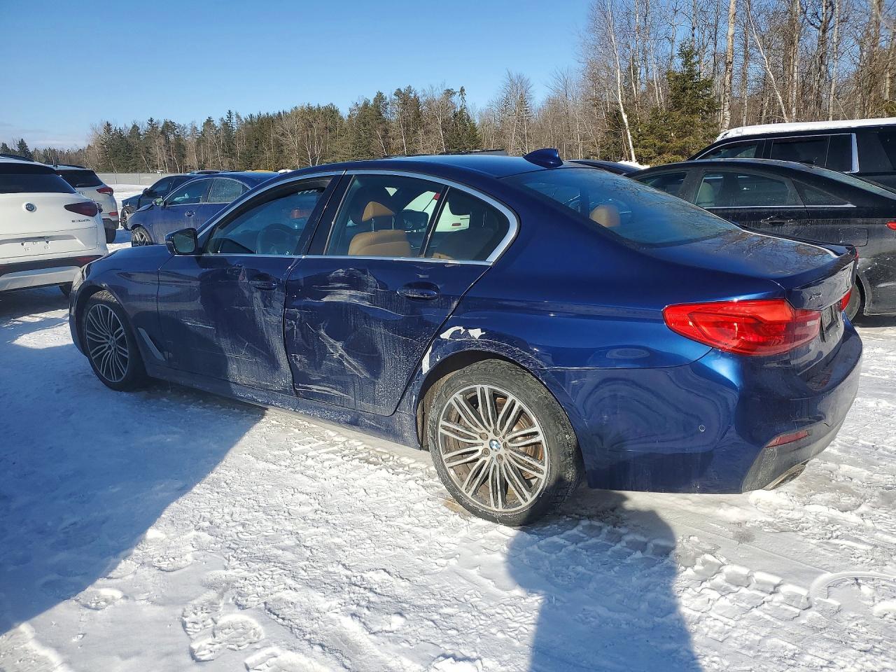 2019 BMW 530 Xi - Фото 2
