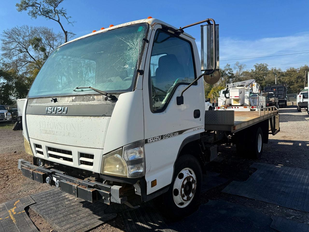 2007 Isuzu Npr - Фото 2