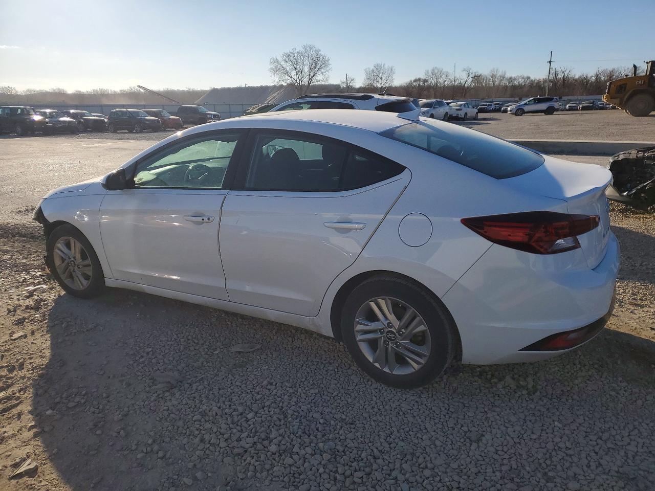 2019 Hyundai Elantra Value Edition - Фото 2