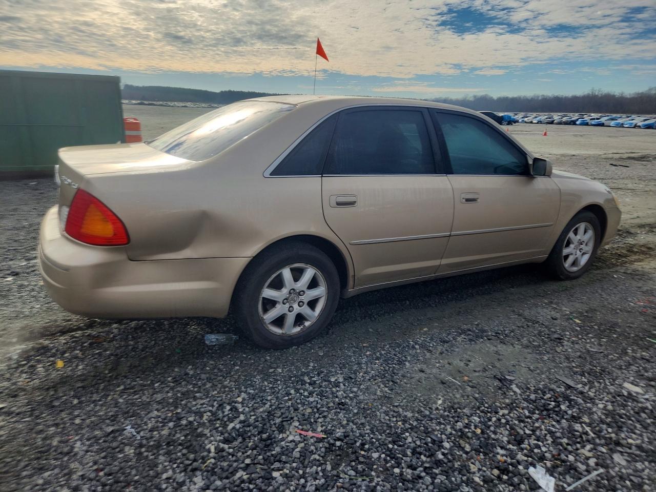 2002 Toyota Avalon Xl - Image 3