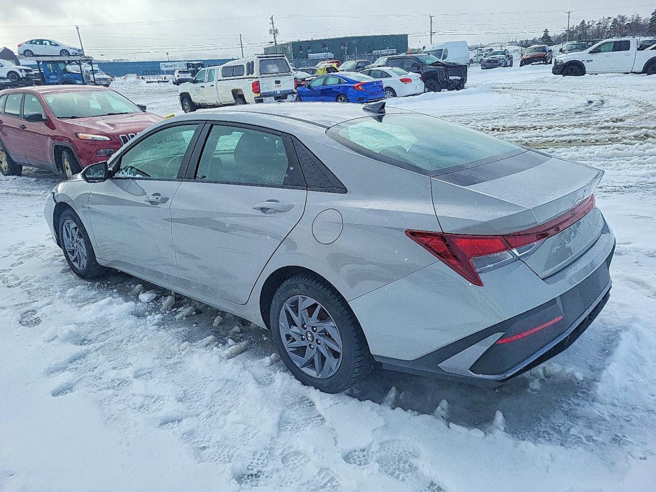 2024 Hyundai Elantra Sel - Фото 2