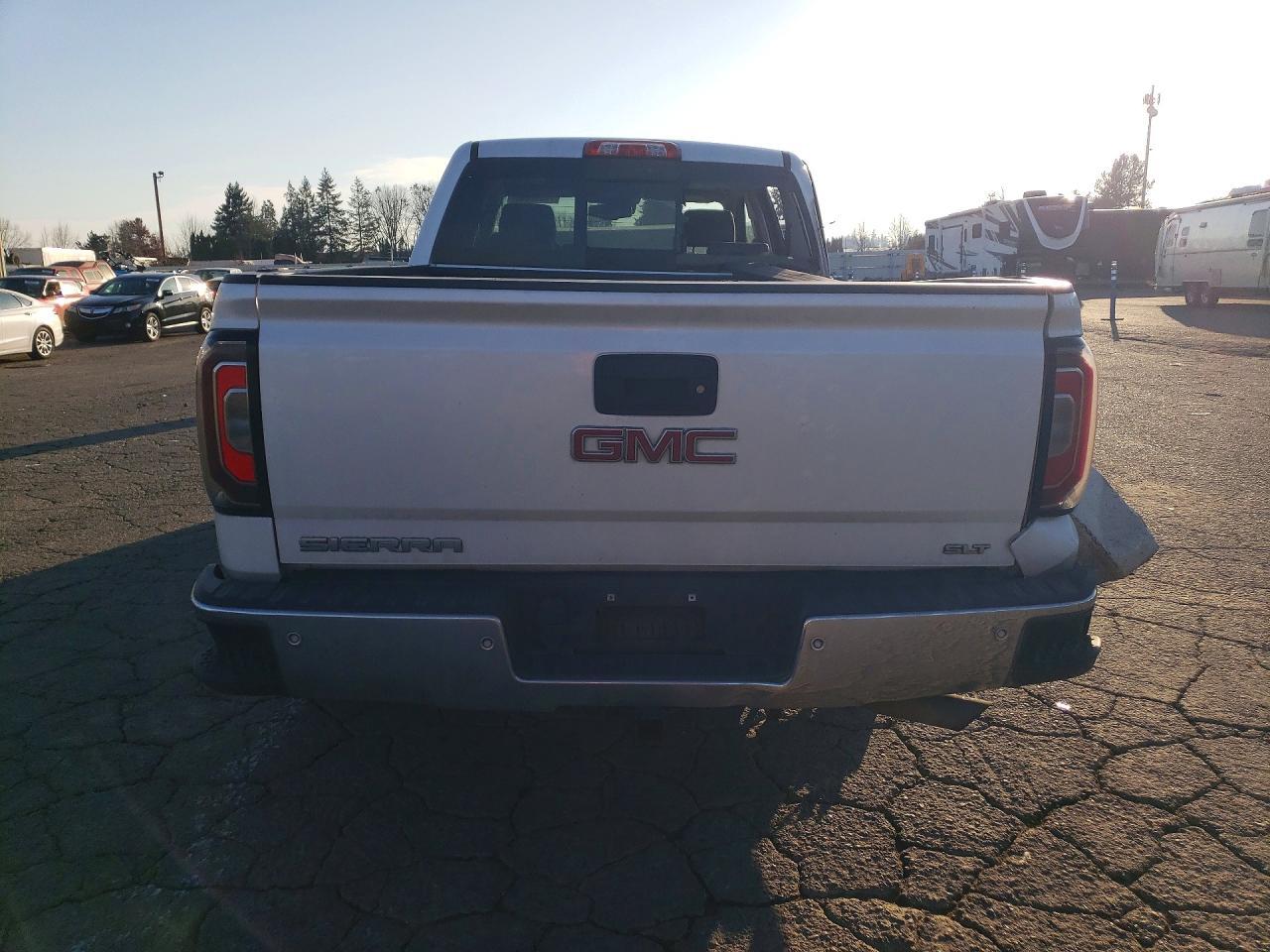 2017 GMC Sierra - Фото 6
