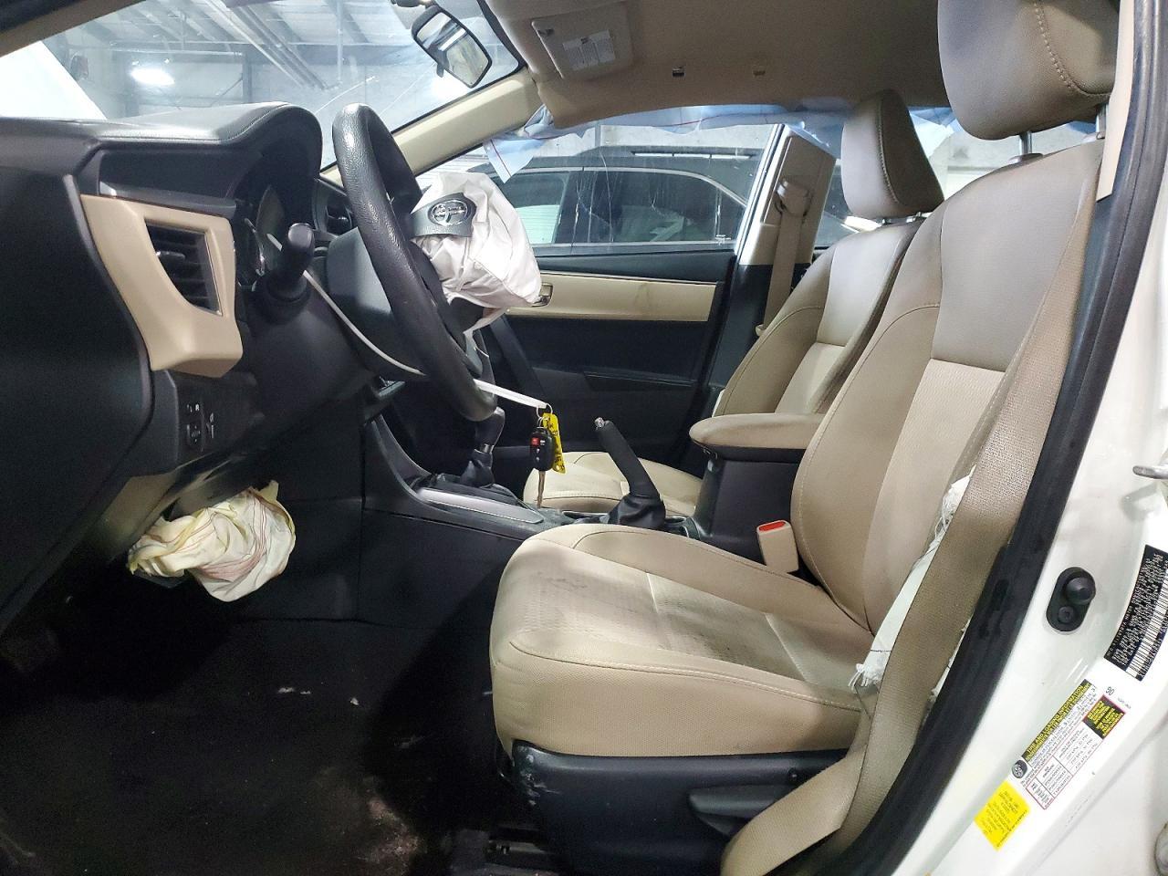 2015 Toyota Corolla Le - Фото 7