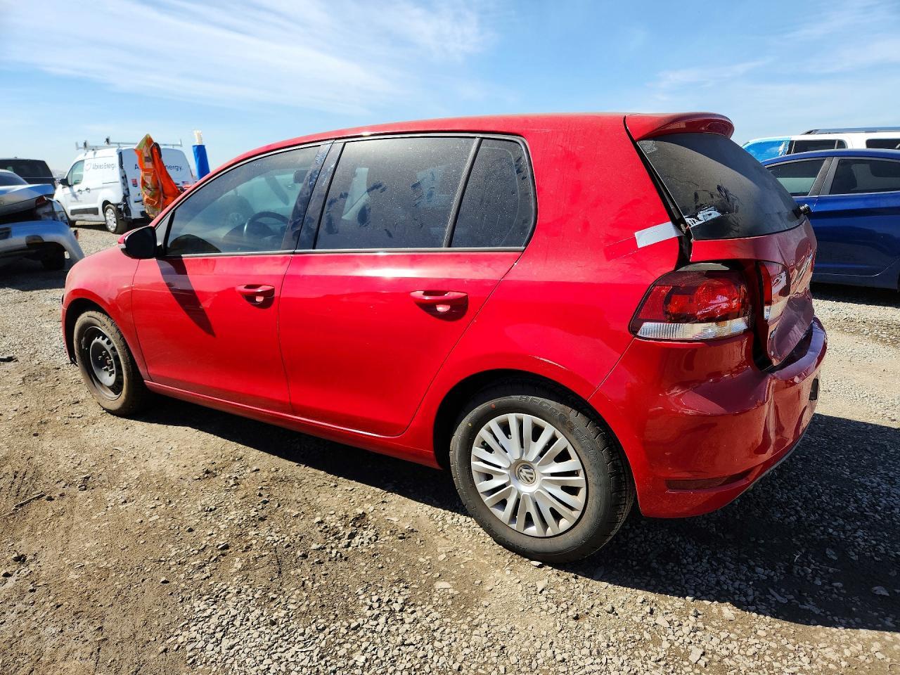 2013 Volkswagen Golf - Image 2