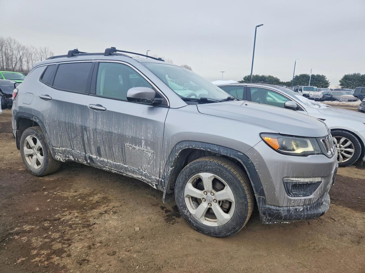 2017 Jeep Compass Latitude - Image 4