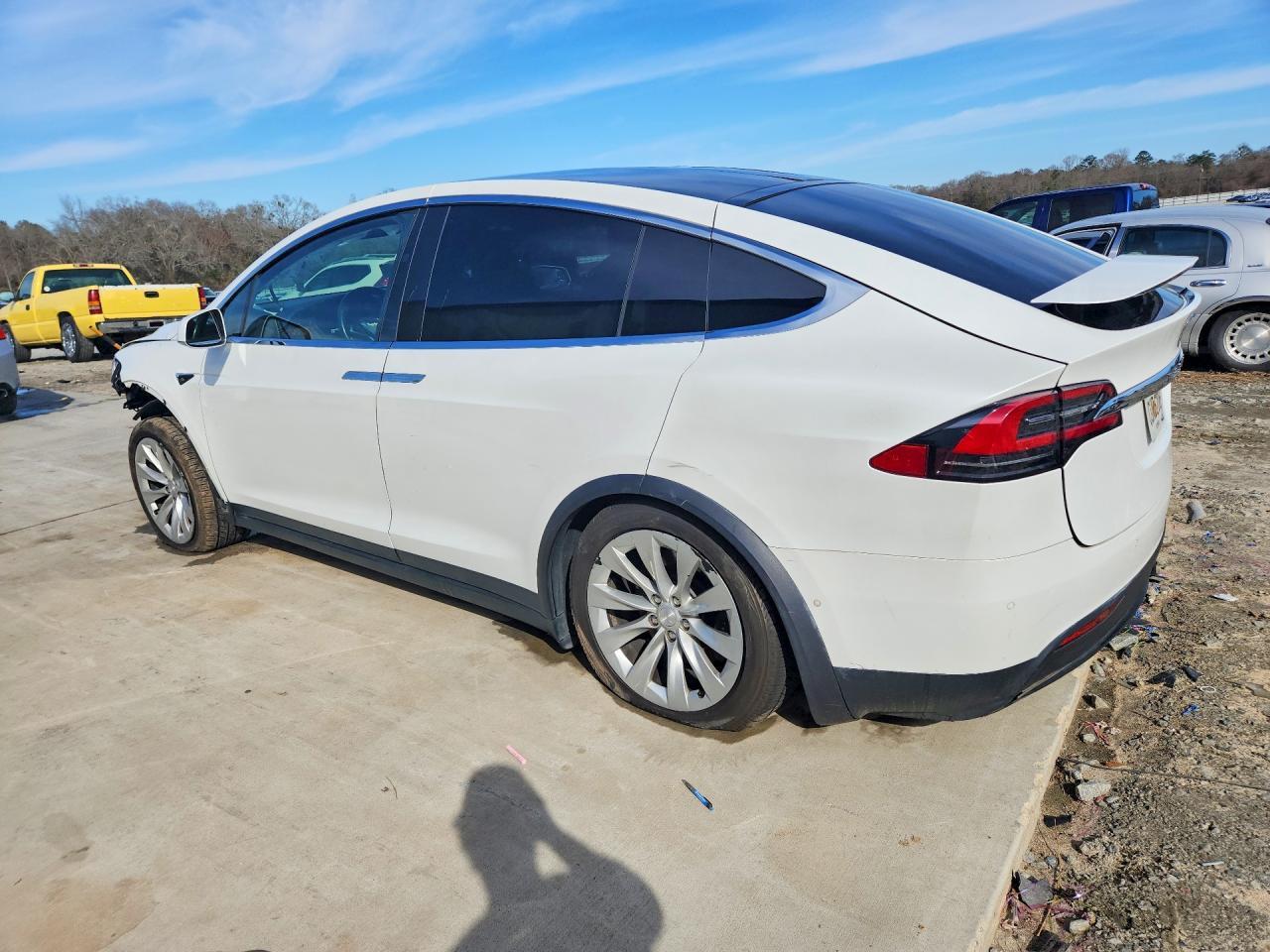 2020 Tesla Model X - Image 2