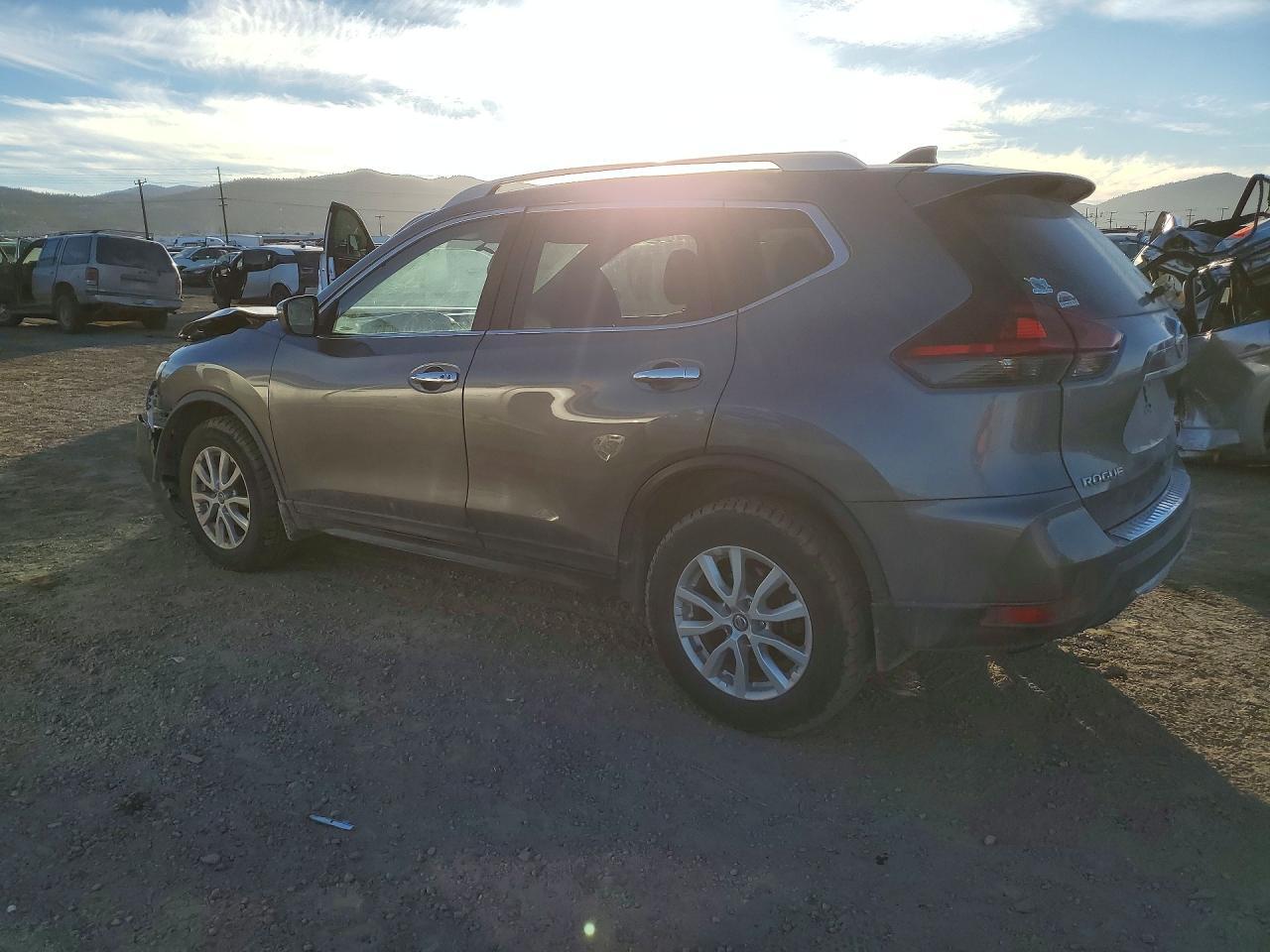 2018 Nissan Rogue S - Image 2
