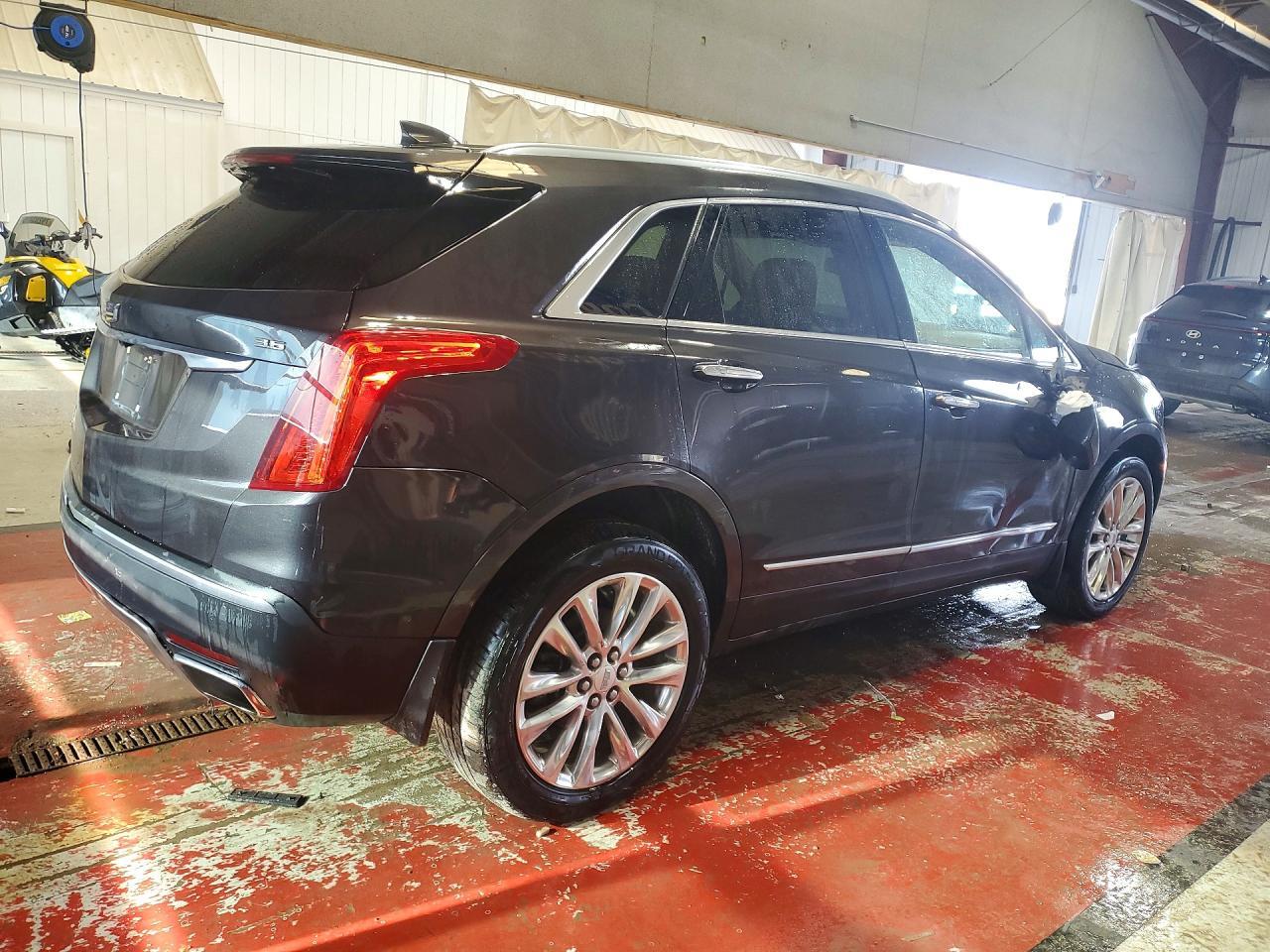 2018 Cadillac Xt5 Platinum - Фото 3