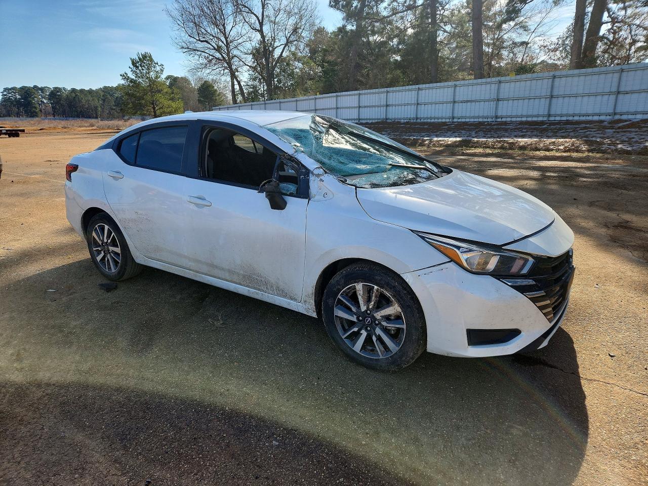 2024 Nissan Versa Sv - Image 4