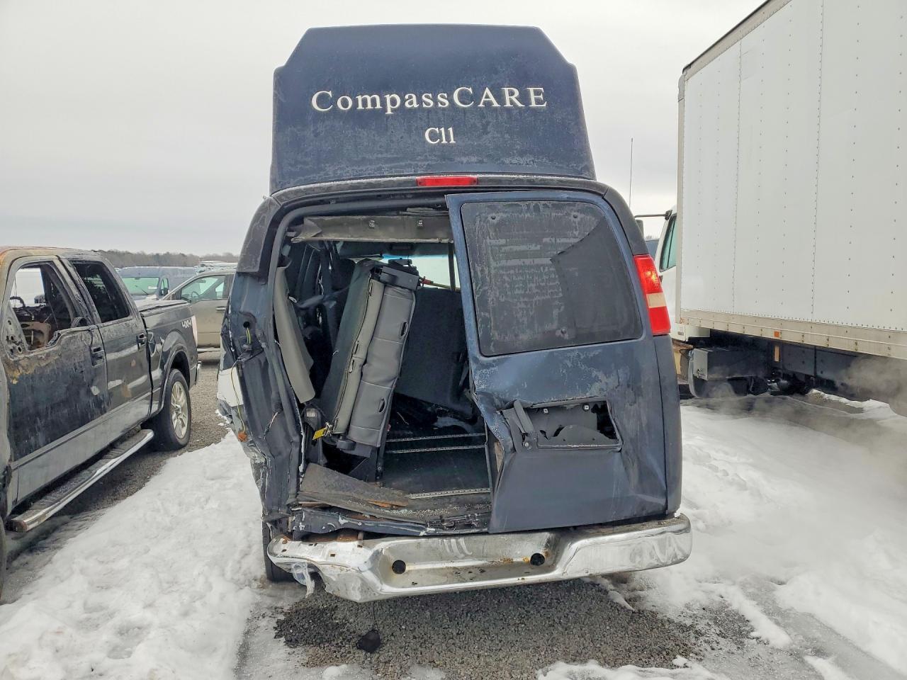2013 Chevrolet Express G3500 Lt - Фото 6