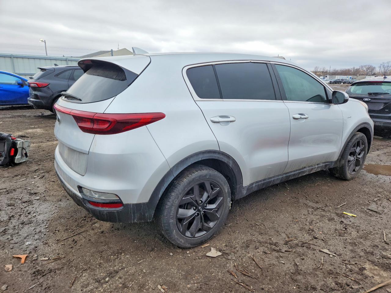 2022 Kia Sportage Lx - Image 3