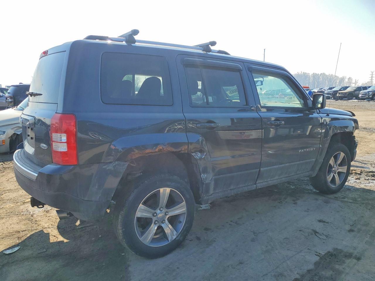 2016 Jeep Patriot Latitude - Фото 3