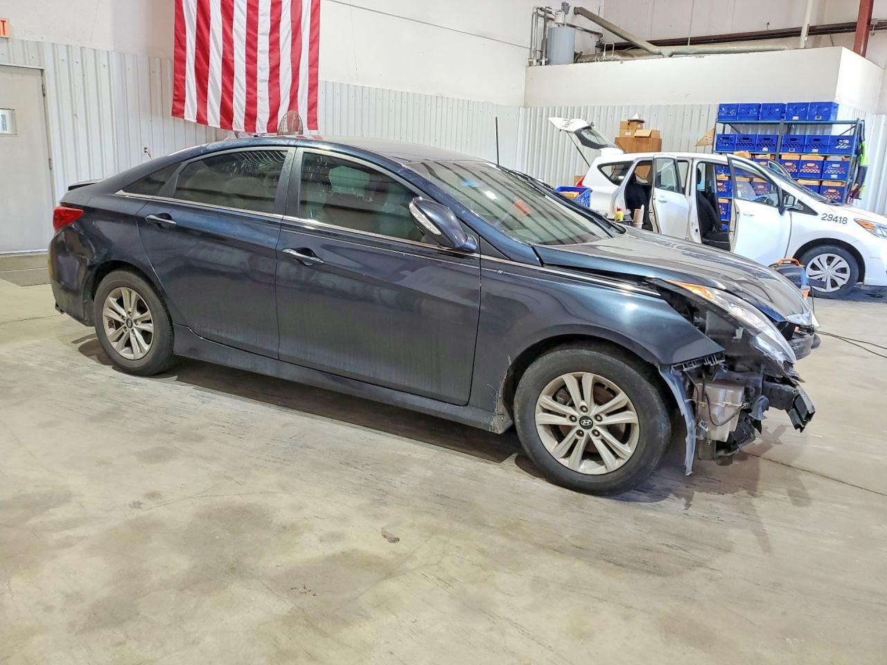 2014 Hyundai Sonata Gls - Image 4