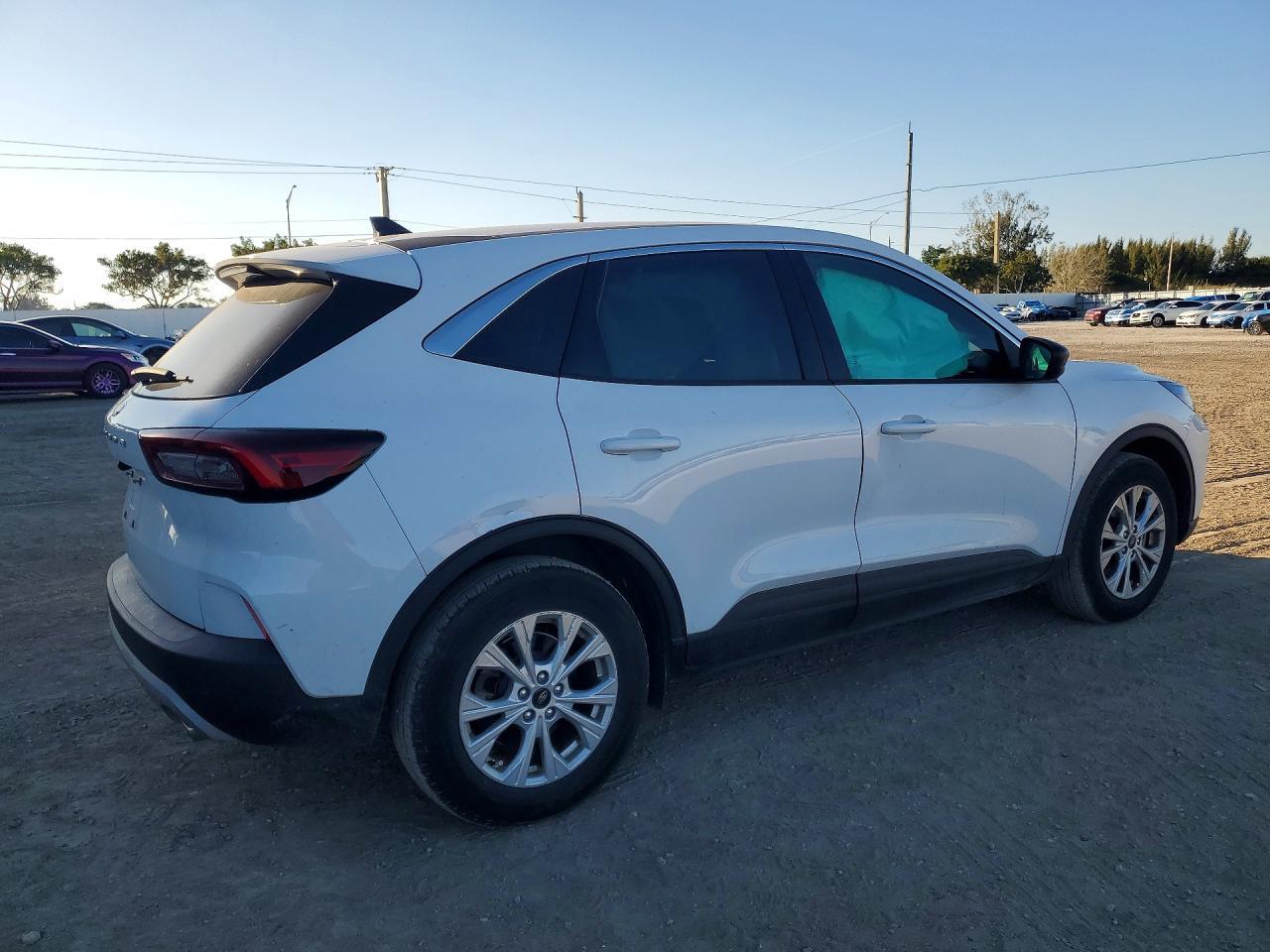 2024 Ford Escape Active - Фото 3