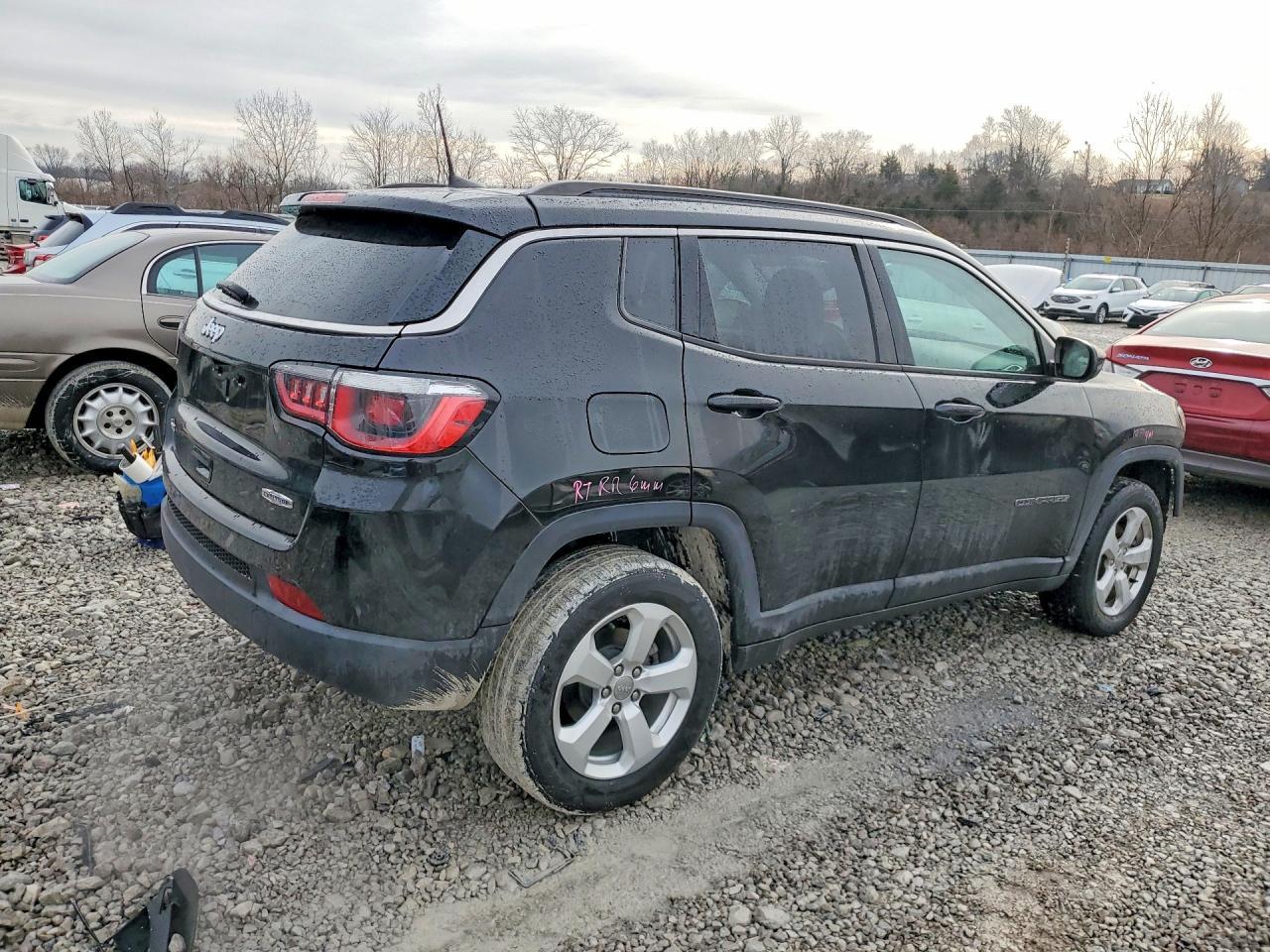 2020 Jeep Compass Latitude - Фото 3