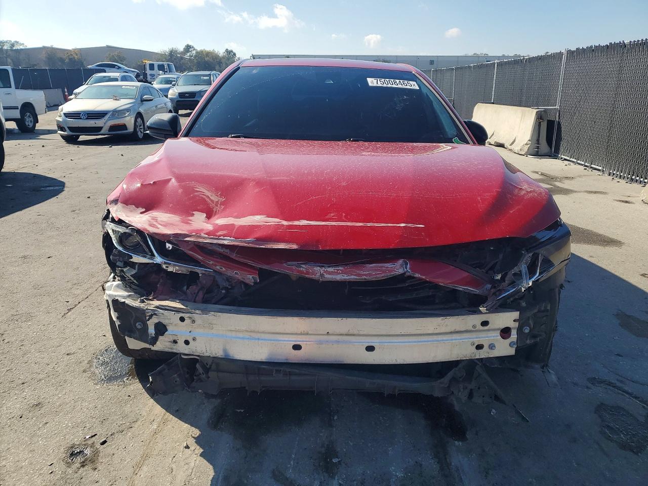 2020 Toyota Camry Se - Фото 5