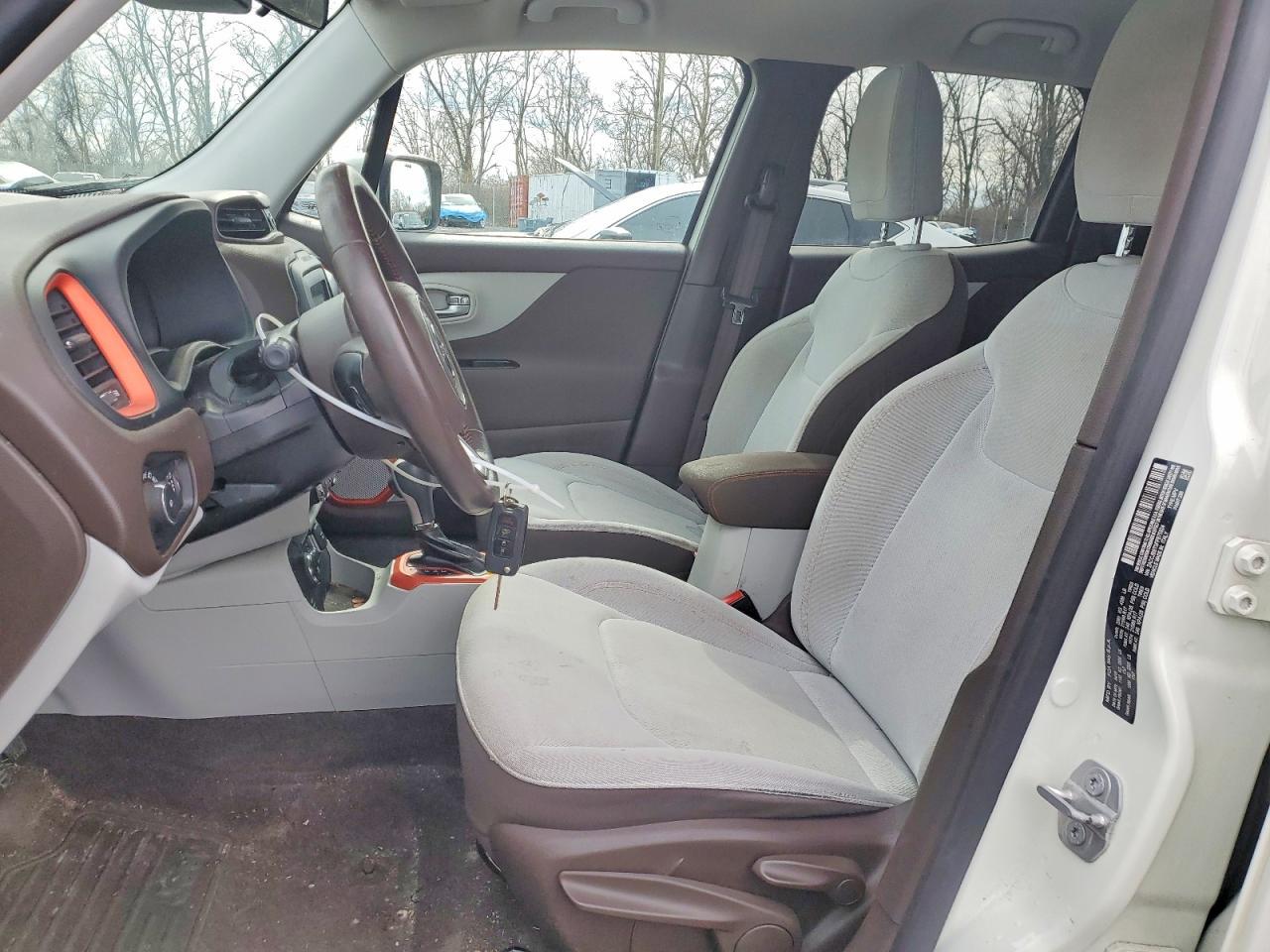 2015 Jeep Renegade Latitude - Фото 7