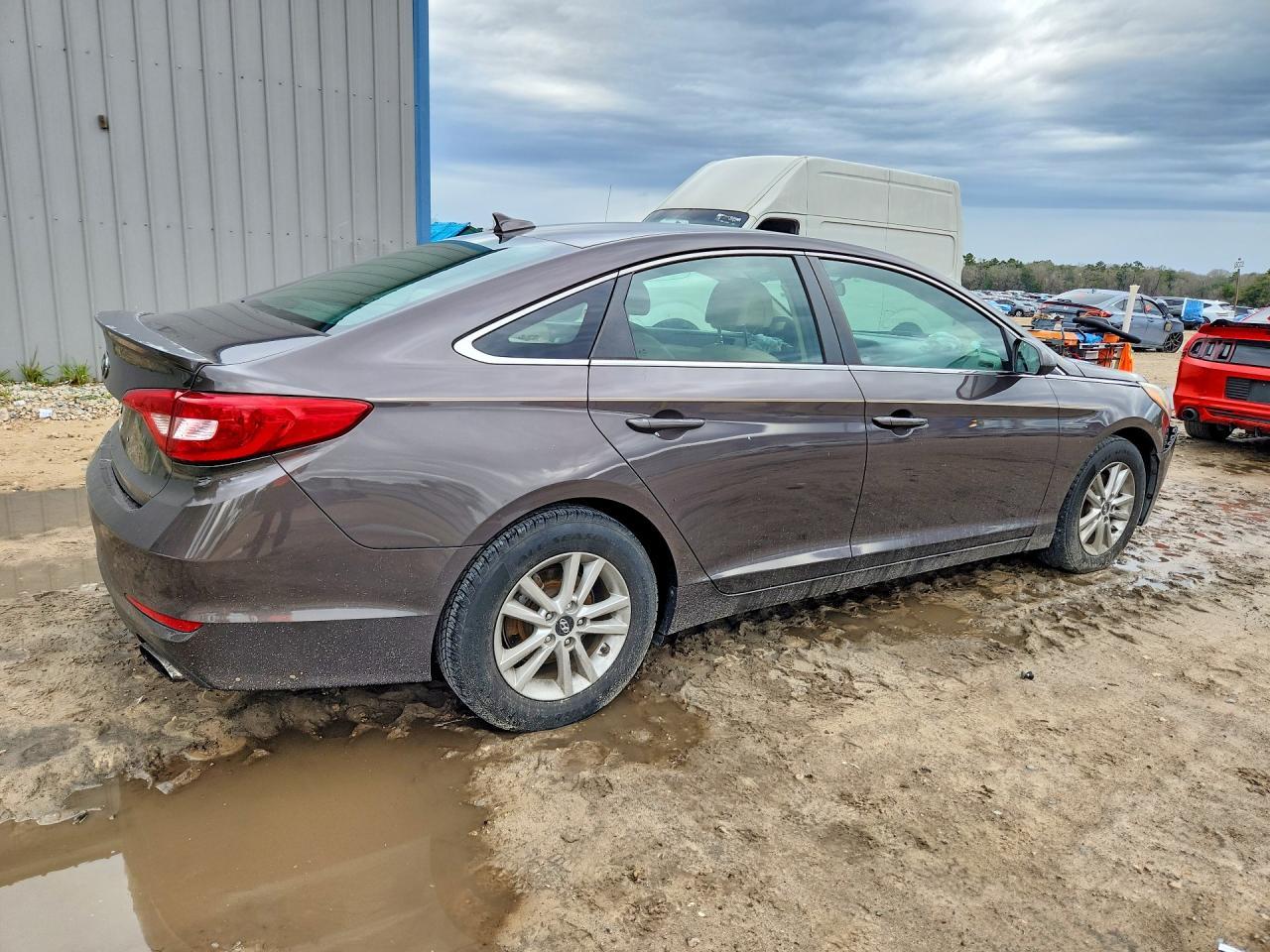 2017 Hyundai Sonata Base - Фото 3