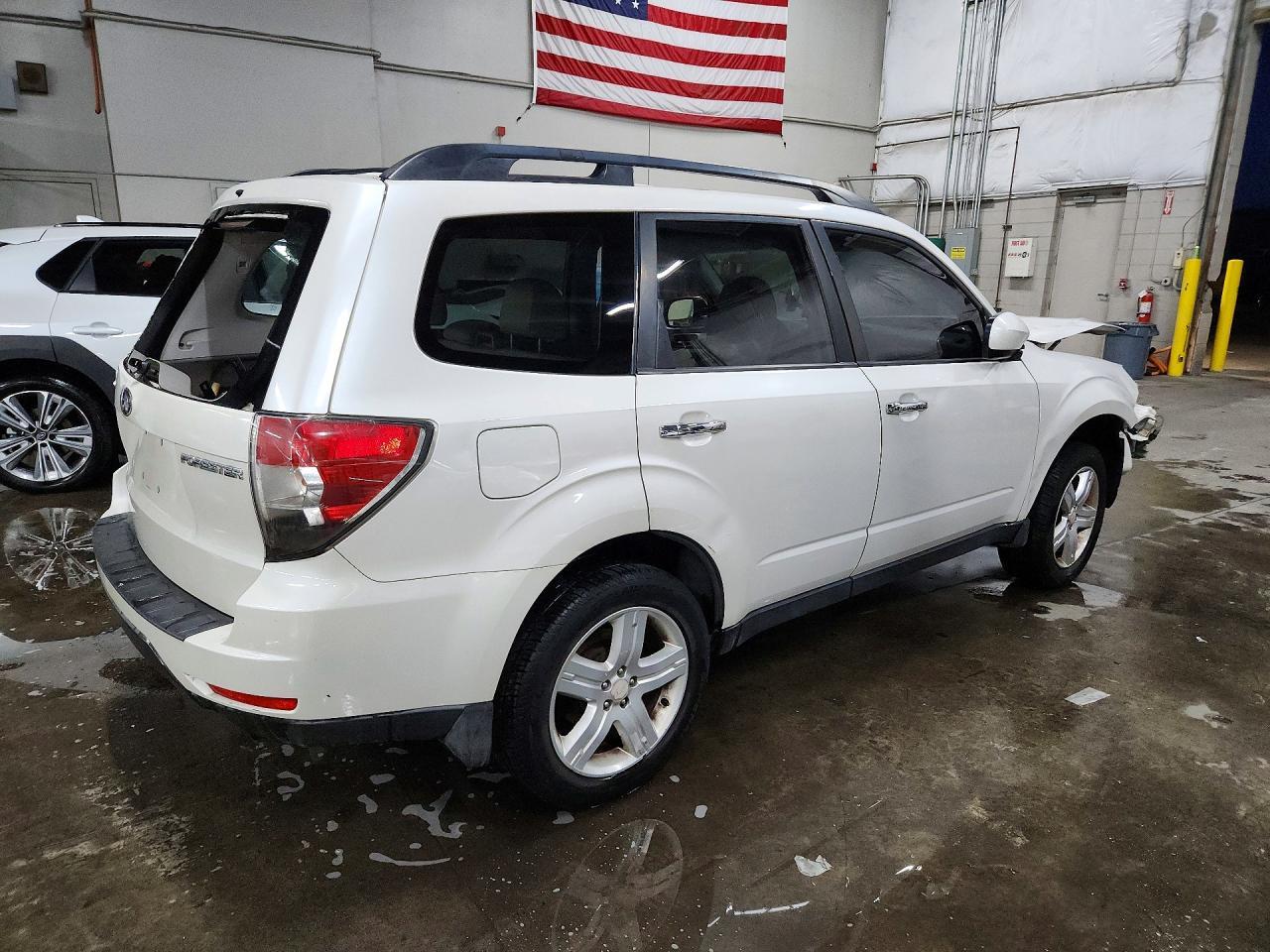 2010 Subaru Forester 2.5X Premium - Image 3