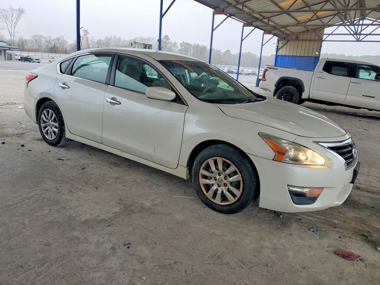 2014 Nissan Altima 2.5 S - Фото 4