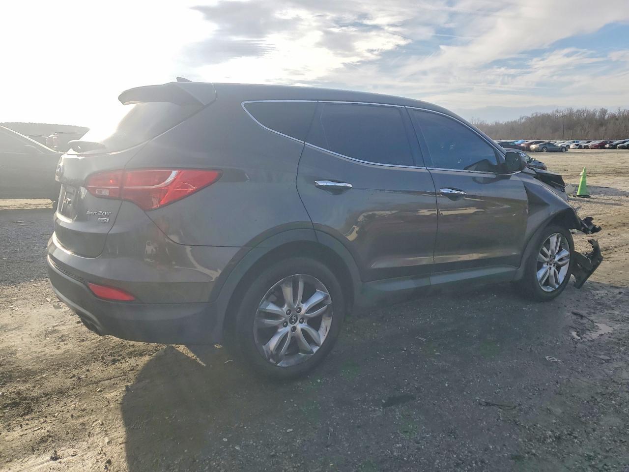 2013 Hyundai Santa Fe Sport 2.0T - Image 3