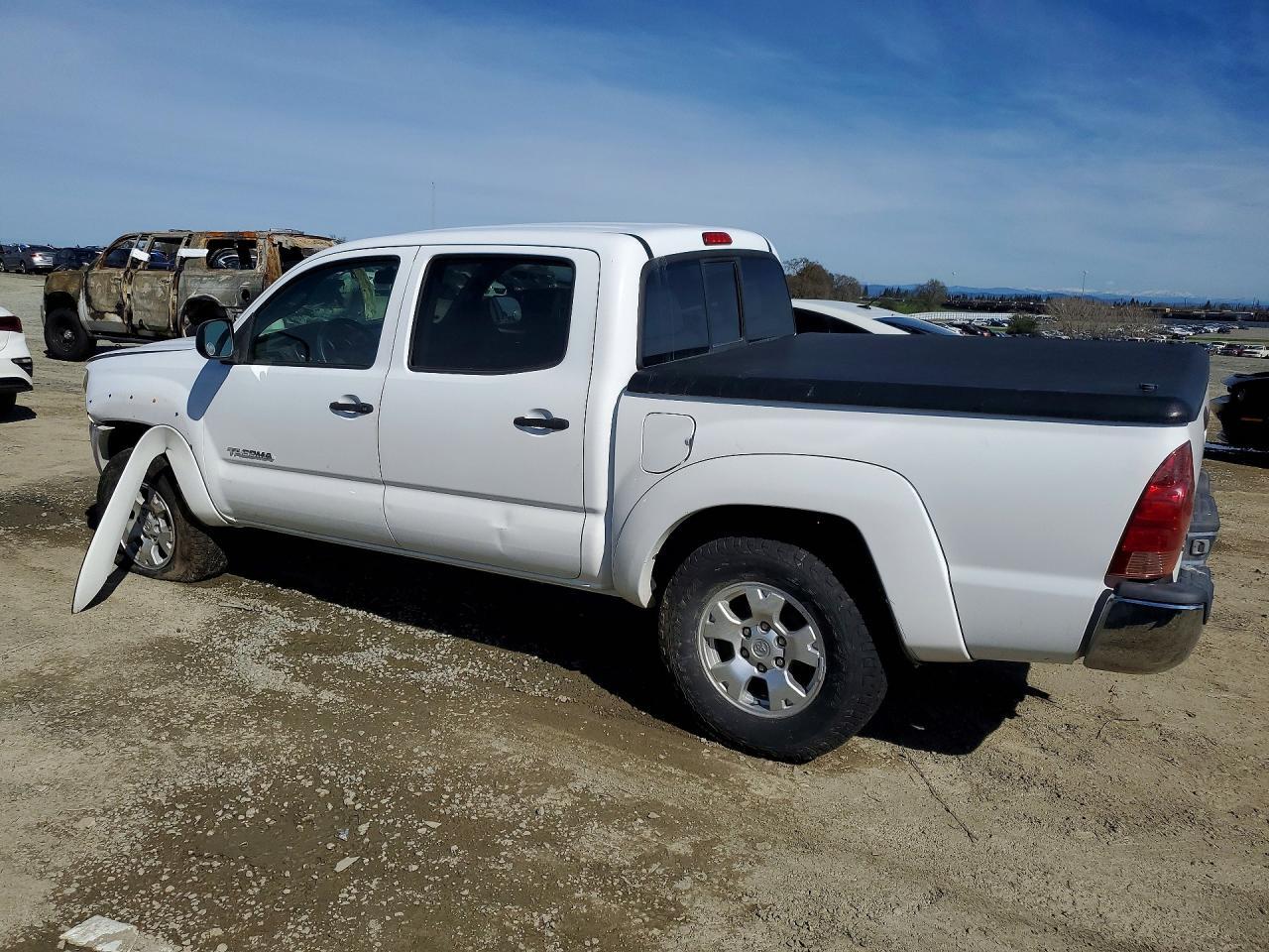 2005 Toyota Tacoma V6 - Image 2