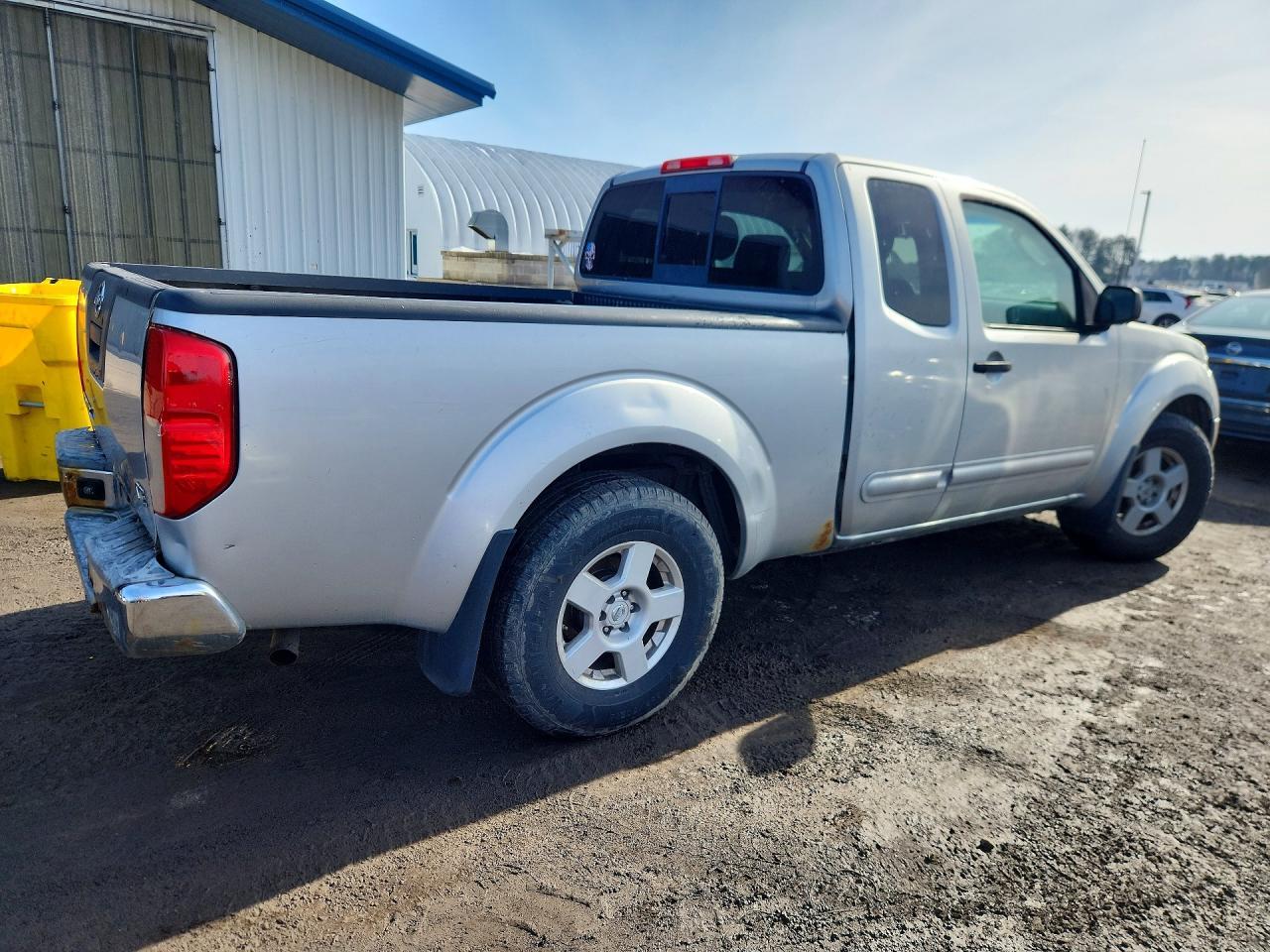 2005 Nissan Frontier King Cab Le - Фото 3