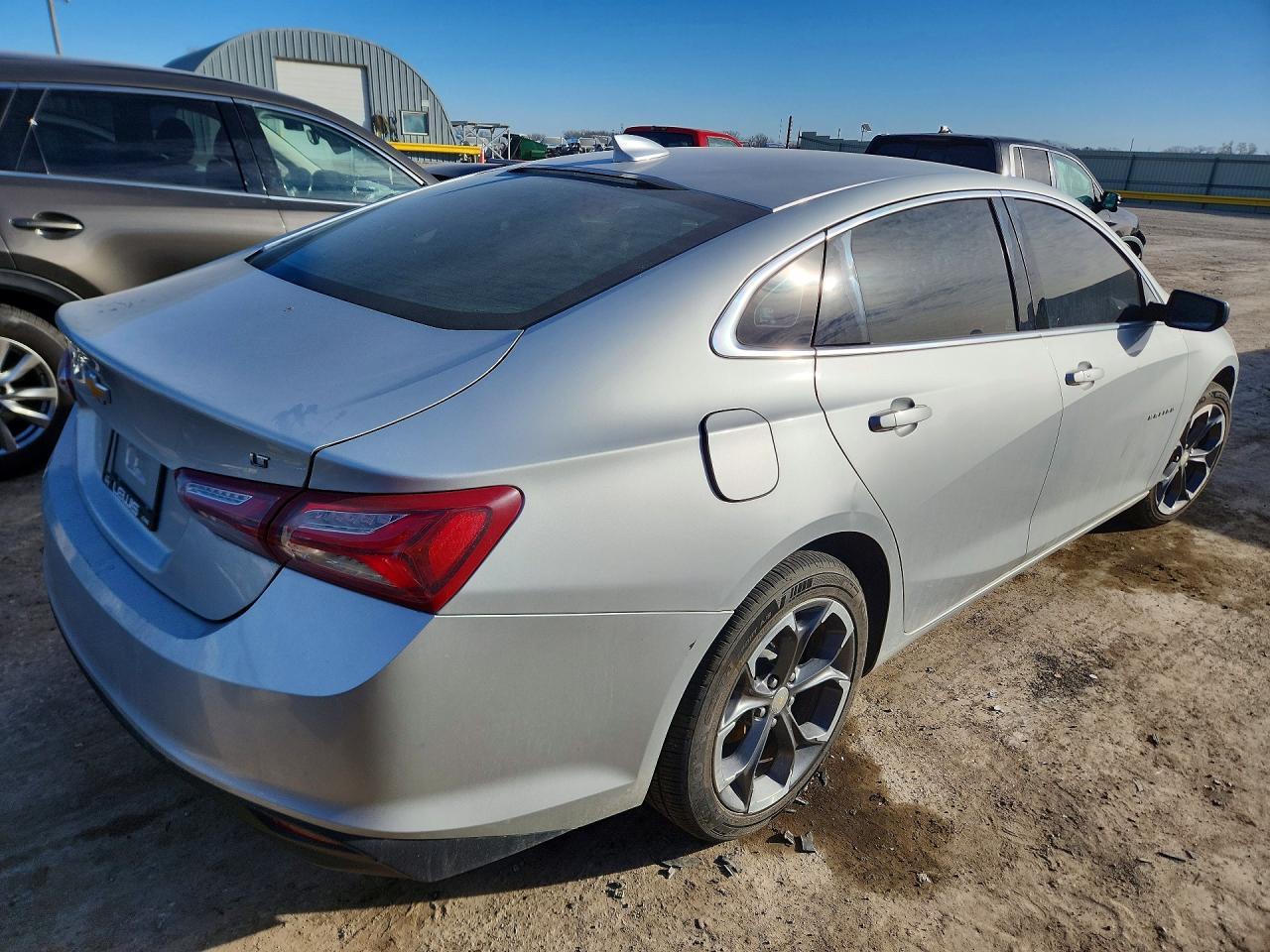 2020 Chevrolet Malibu Lt - Image 3
