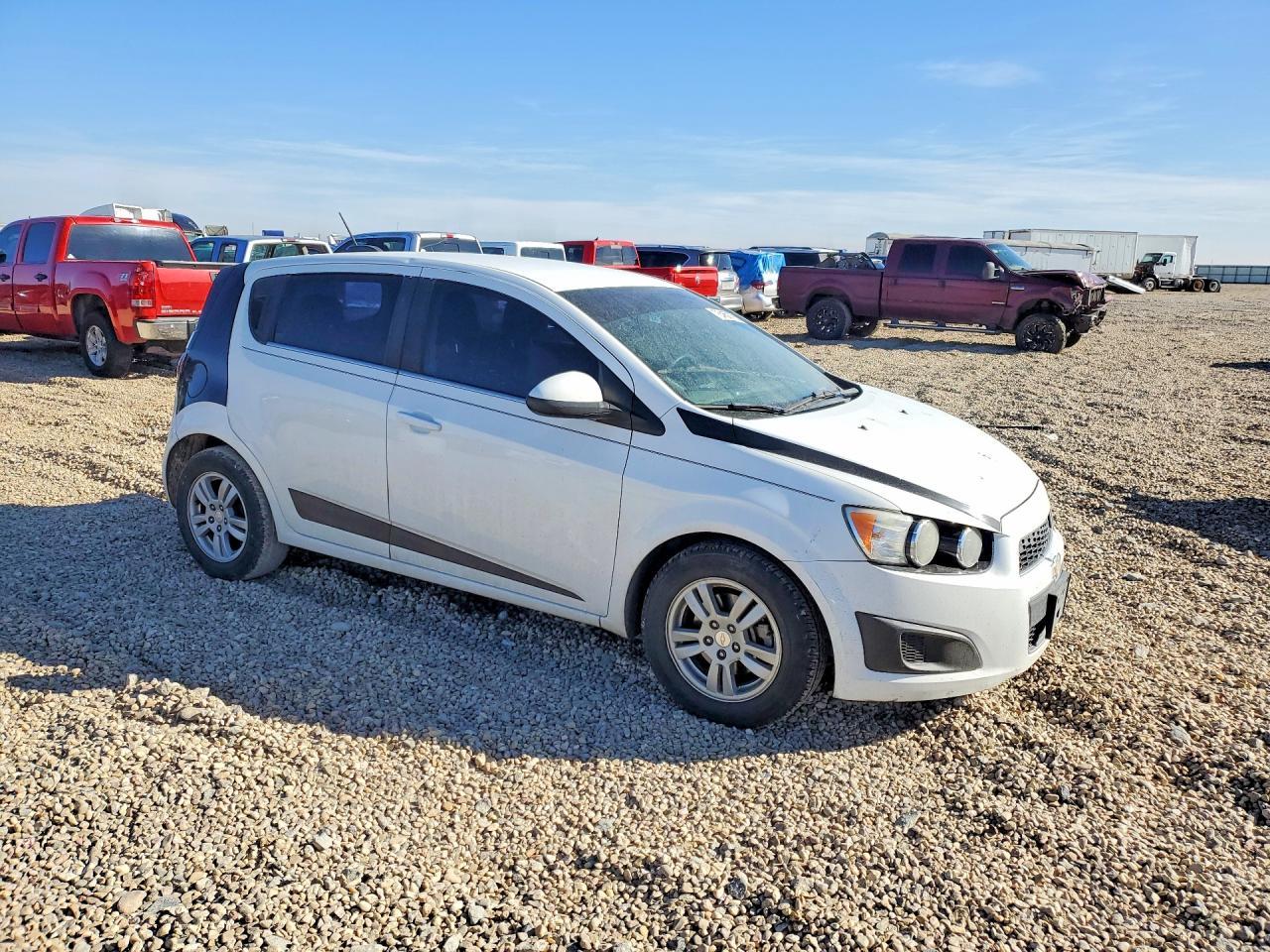 2015 Chevrolet Sonic Lt - Image 4