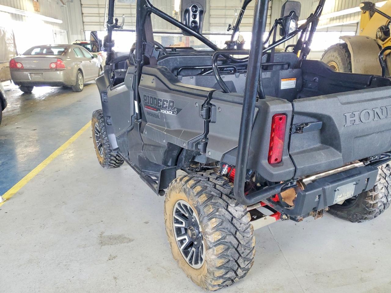 2018 Honda Pioneer 1000 Utility Vehicle - Image 4