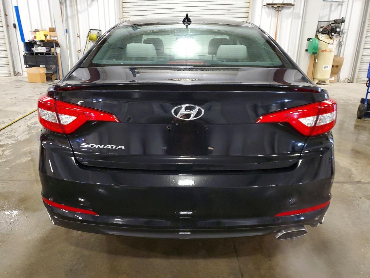2016 Hyundai Sonata Se - Image 6