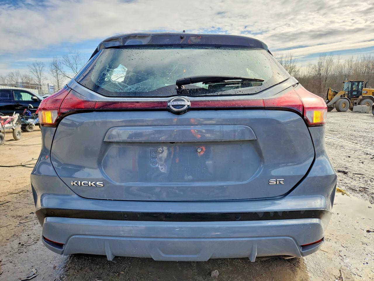 2023 Nissan Kicks Sr - Image 6