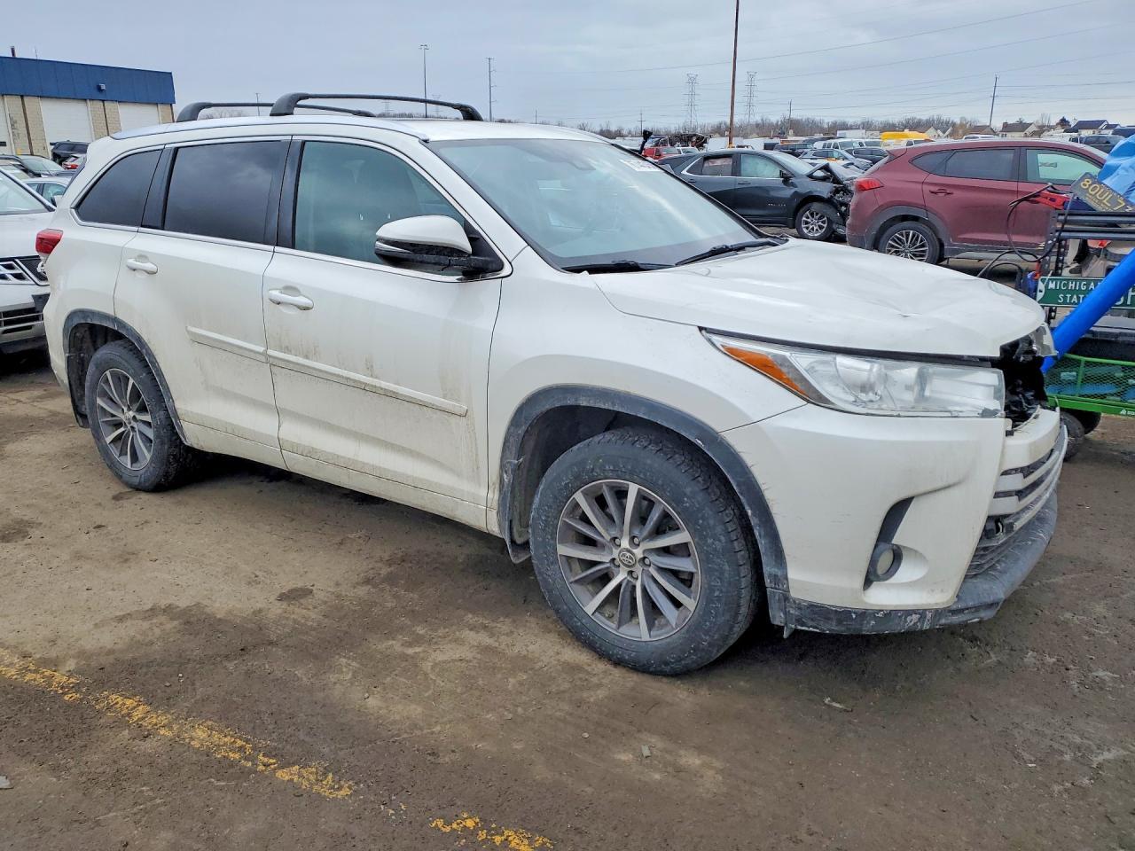 2018 Toyota Highlander Se - Image 4