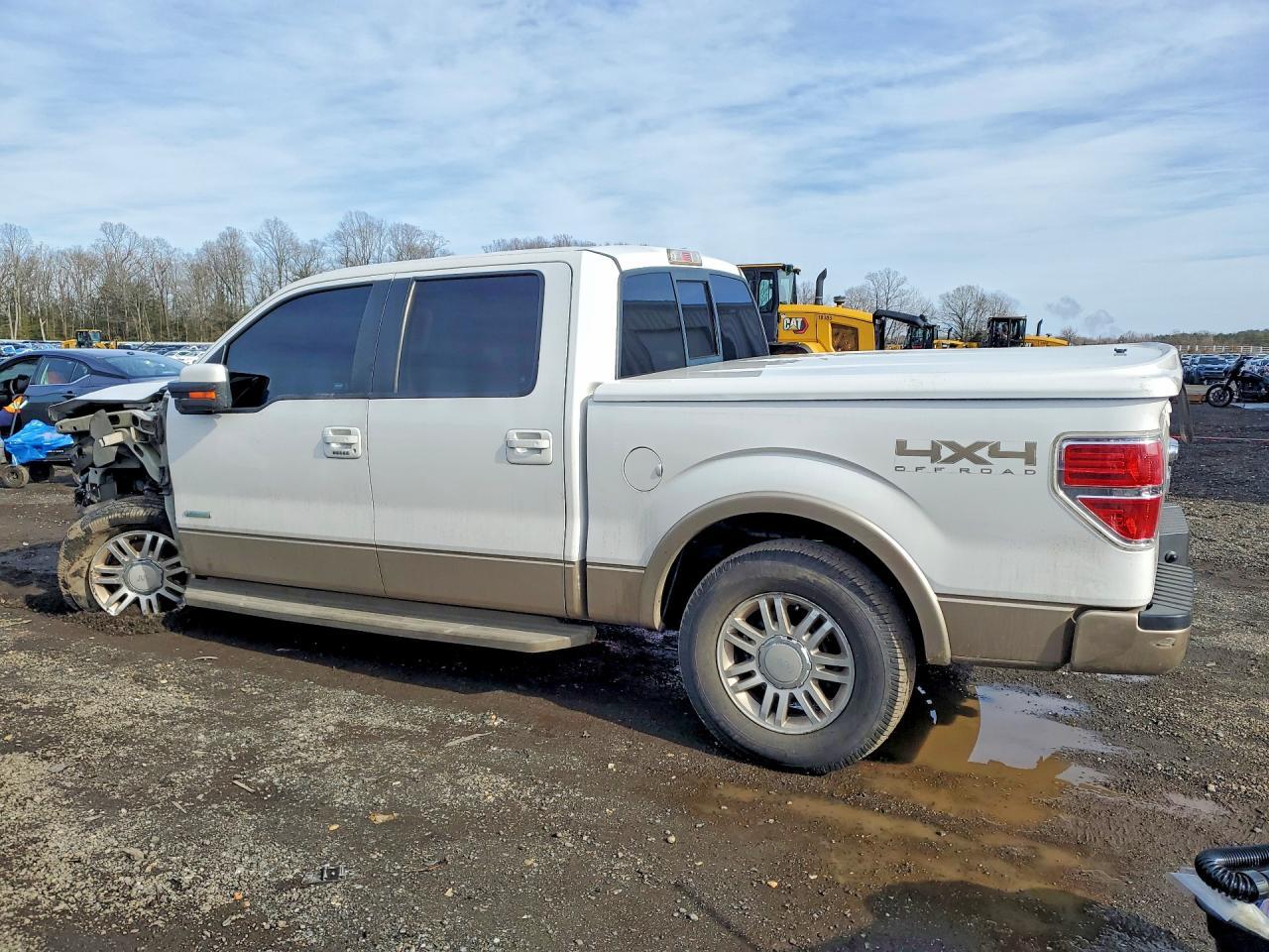 2013 Ford F150 Supercrew - Фото 2