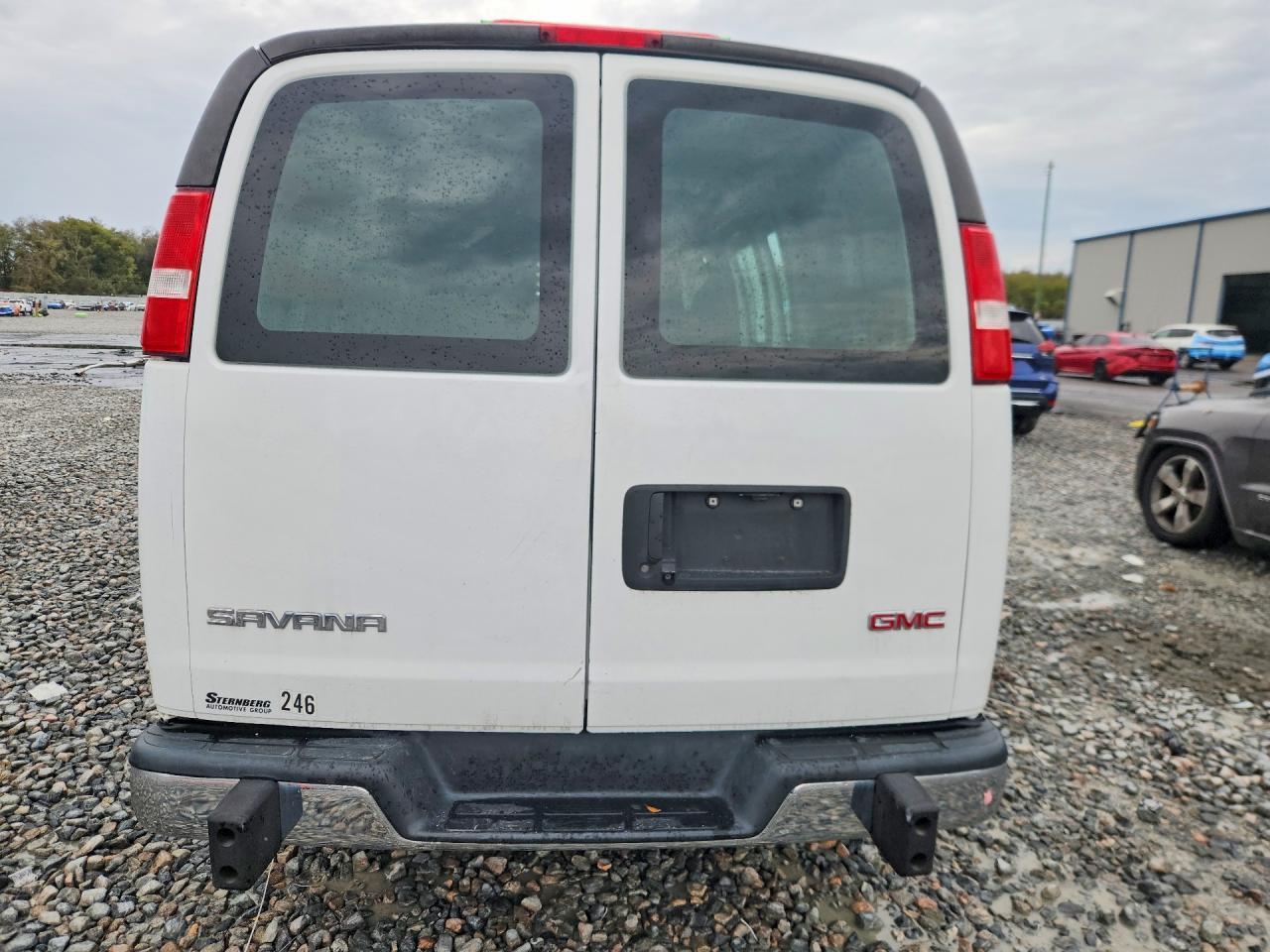 2021 GMC Savana G2500 - Фото 6