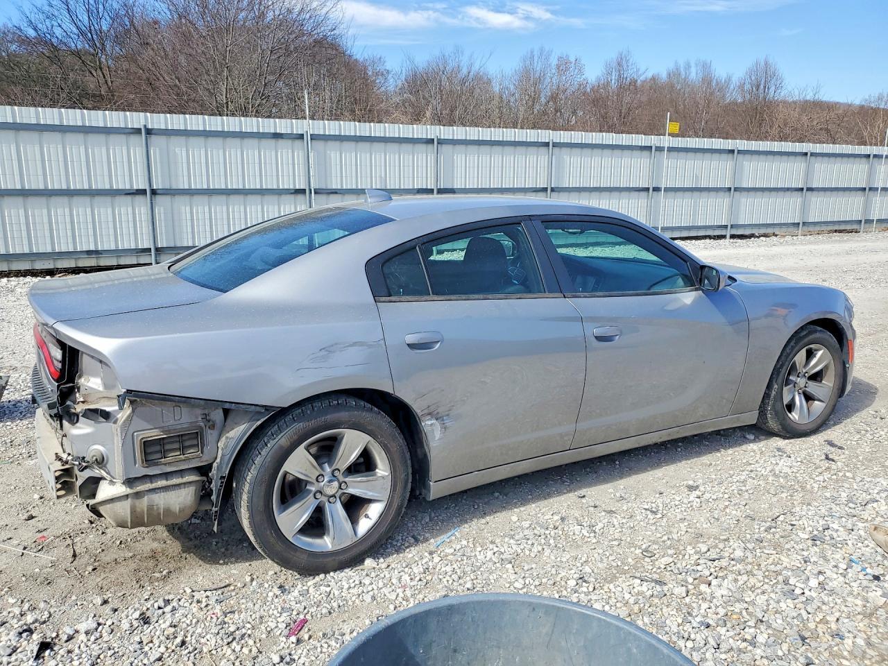 2016 Dodge Charger Sxt - Фото 3