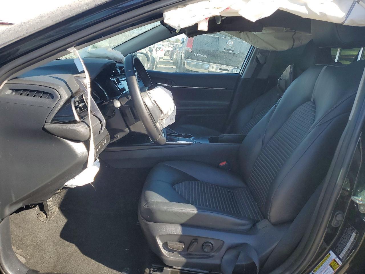 2019 Toyota Camry L - Image 7