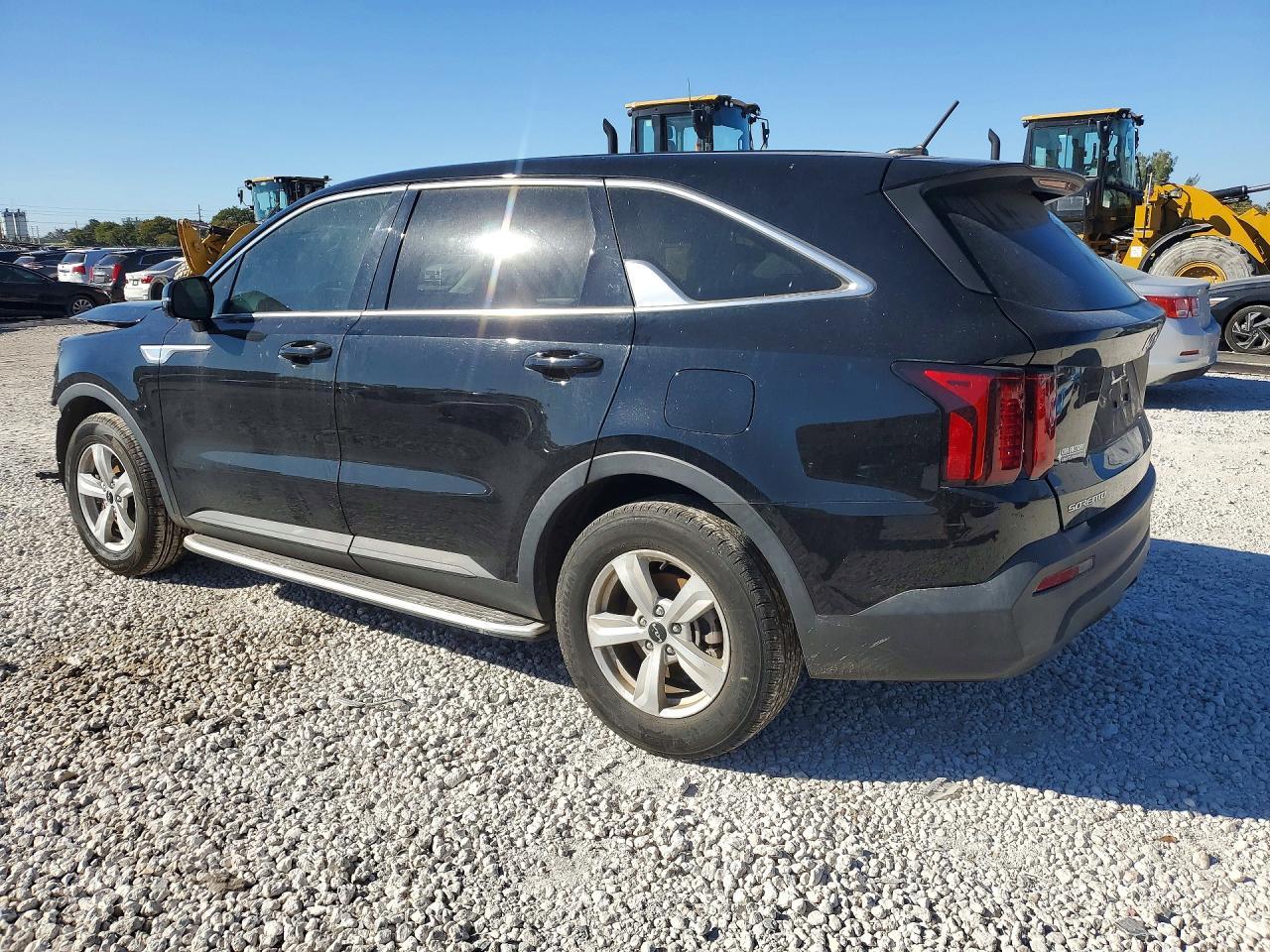 2023 Kia Sorento Lx - Фото 2