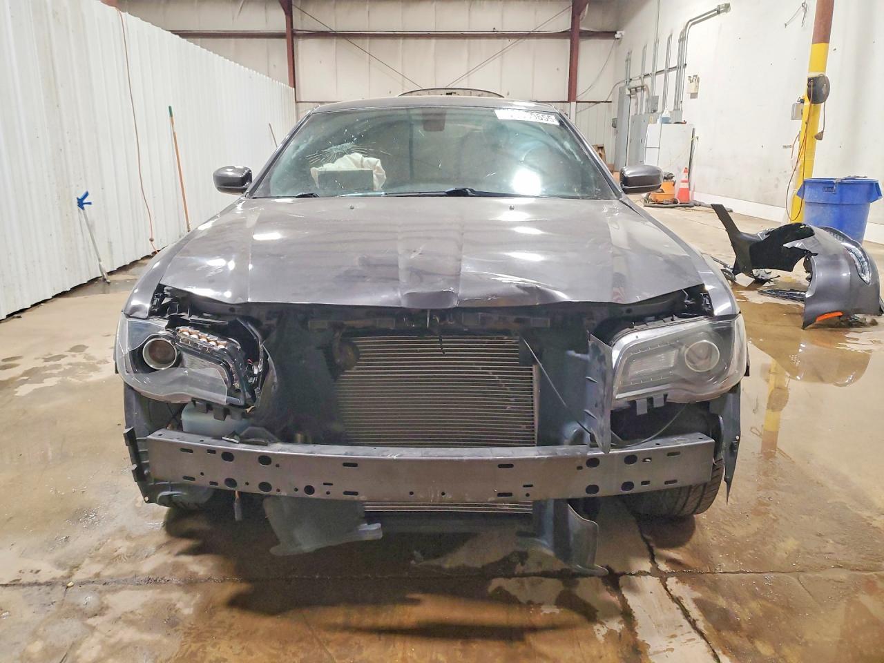 2019 Chrysler 300 S - Image 5