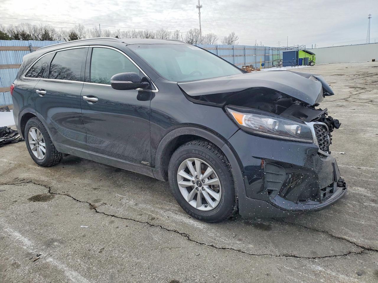 2020 Kia Sorento L - Image 4