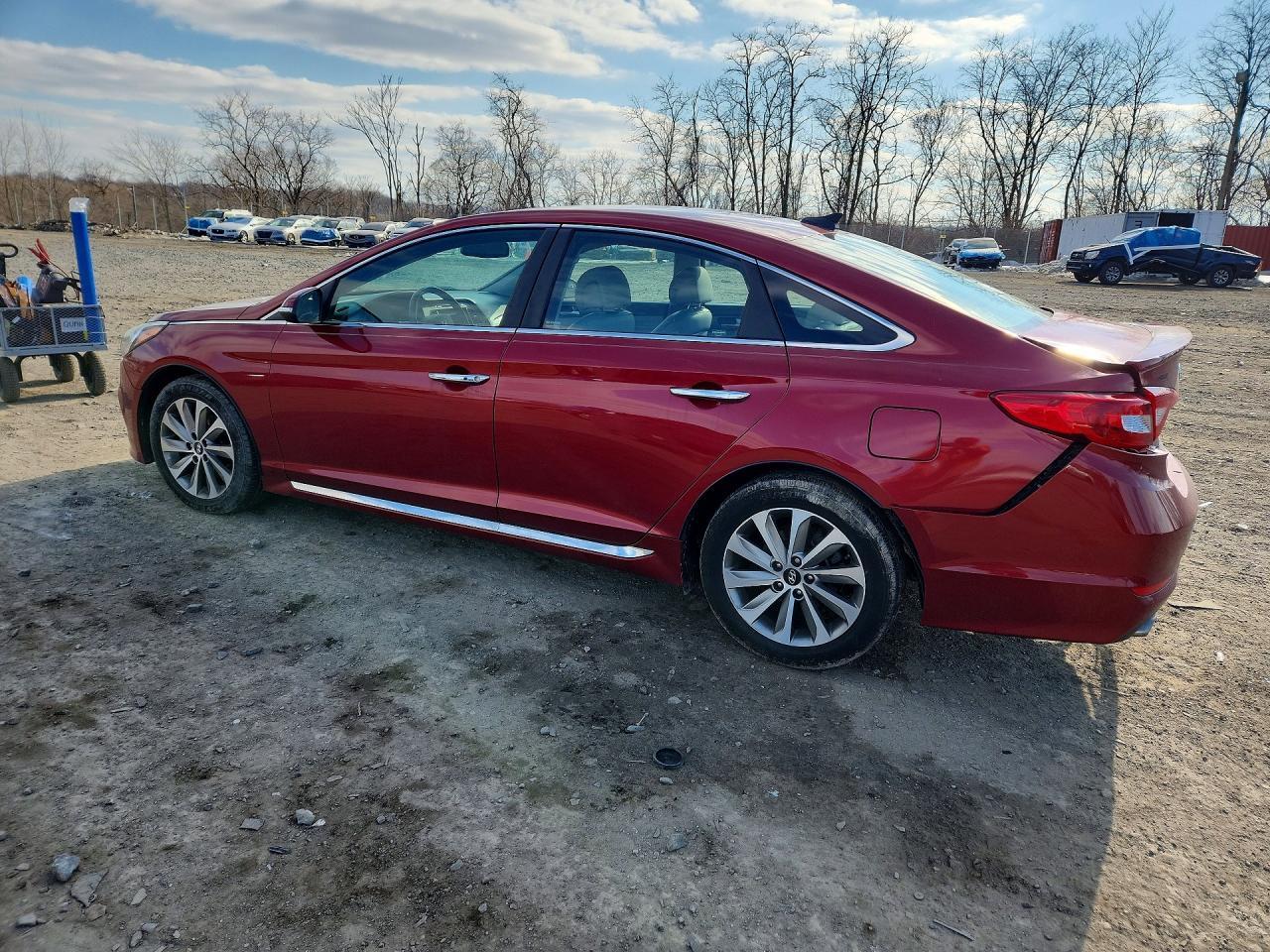 2015 Hyundai Sonata Sport - Image 2