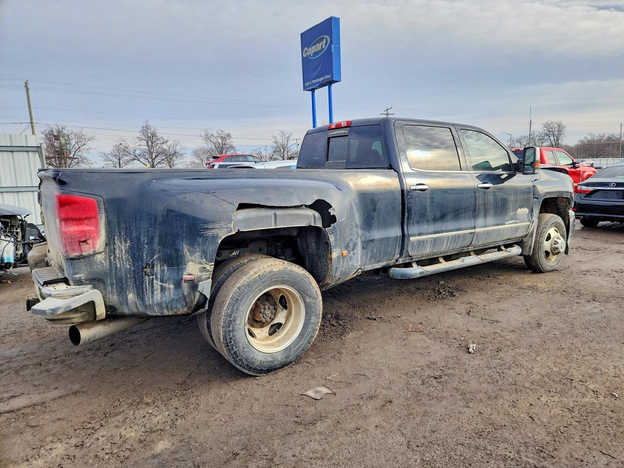2019 Chevrolet Silverado K3500 High Country - Фото 3
