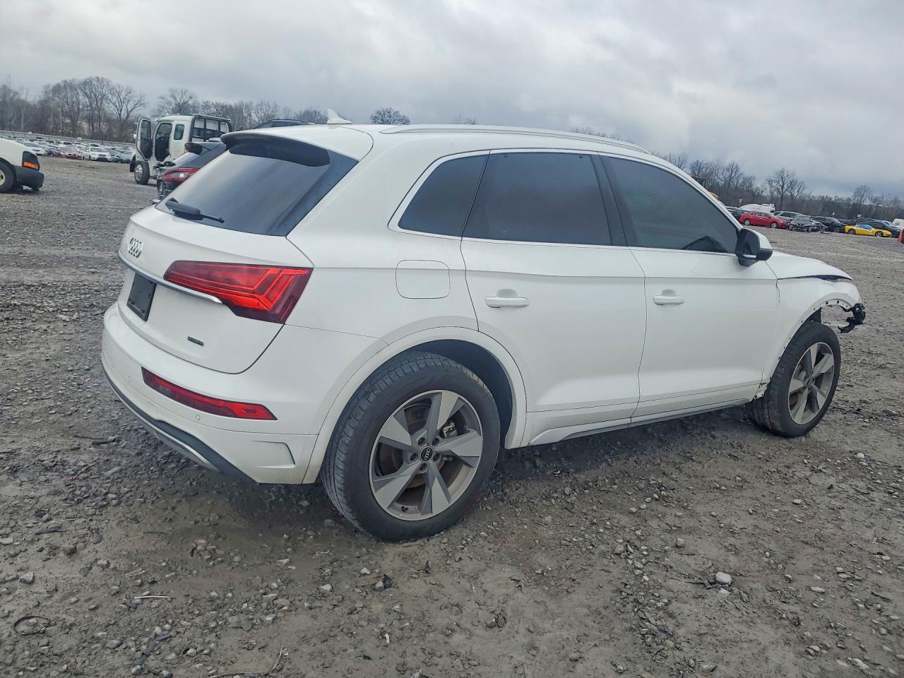 2023 Audi Q5 Premium Plus 40 - Фото 3