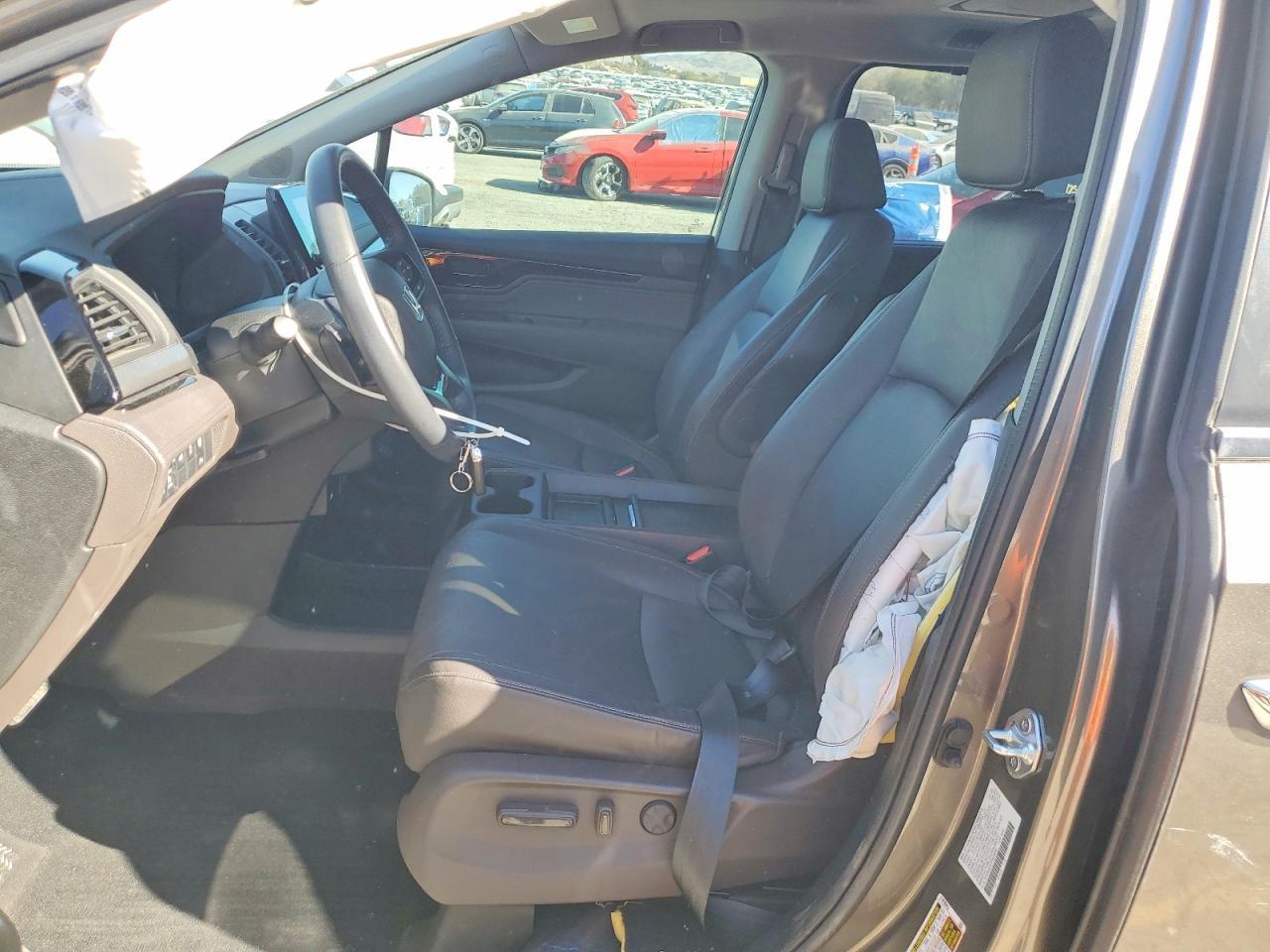 2023 Honda Odyssey Touring - Фото 7