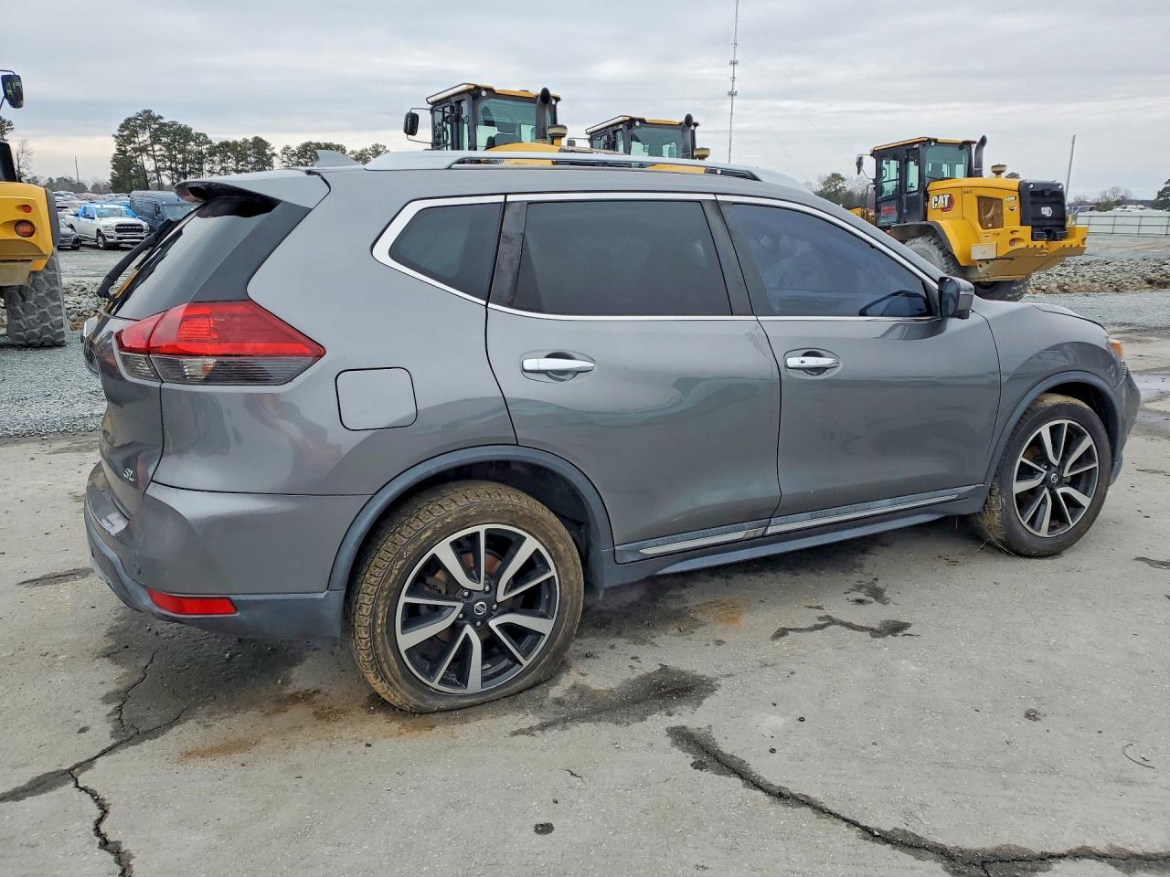 2019 Nissan Rogue S - Фото 3